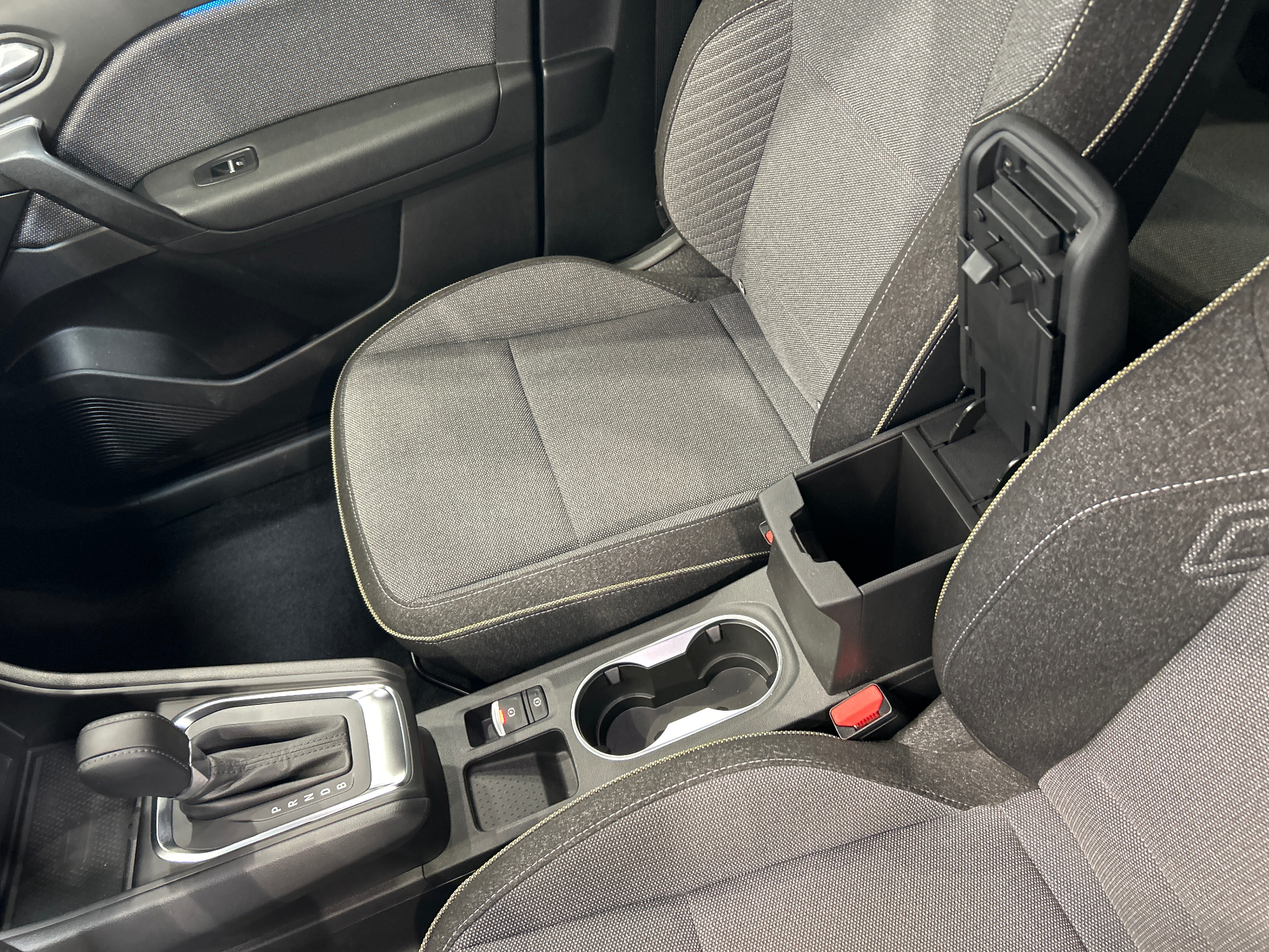 Photo 19 du véhicule RENAULT CAPTUR
