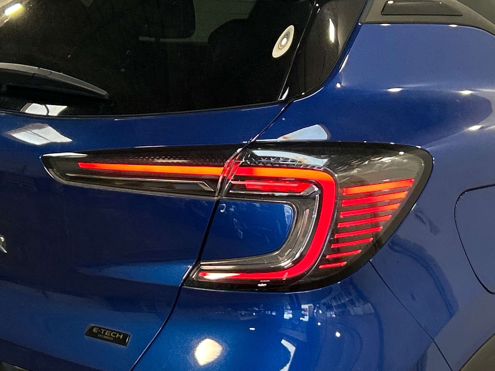 Photo 8 du véhicule RENAULT CAPTUR