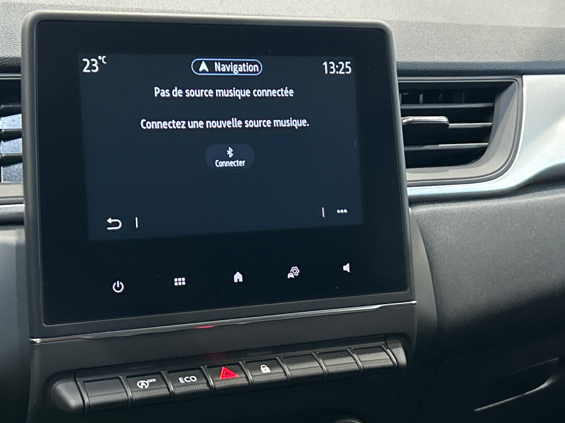 Photo 14 du véhicule RENAULT CAPTUR