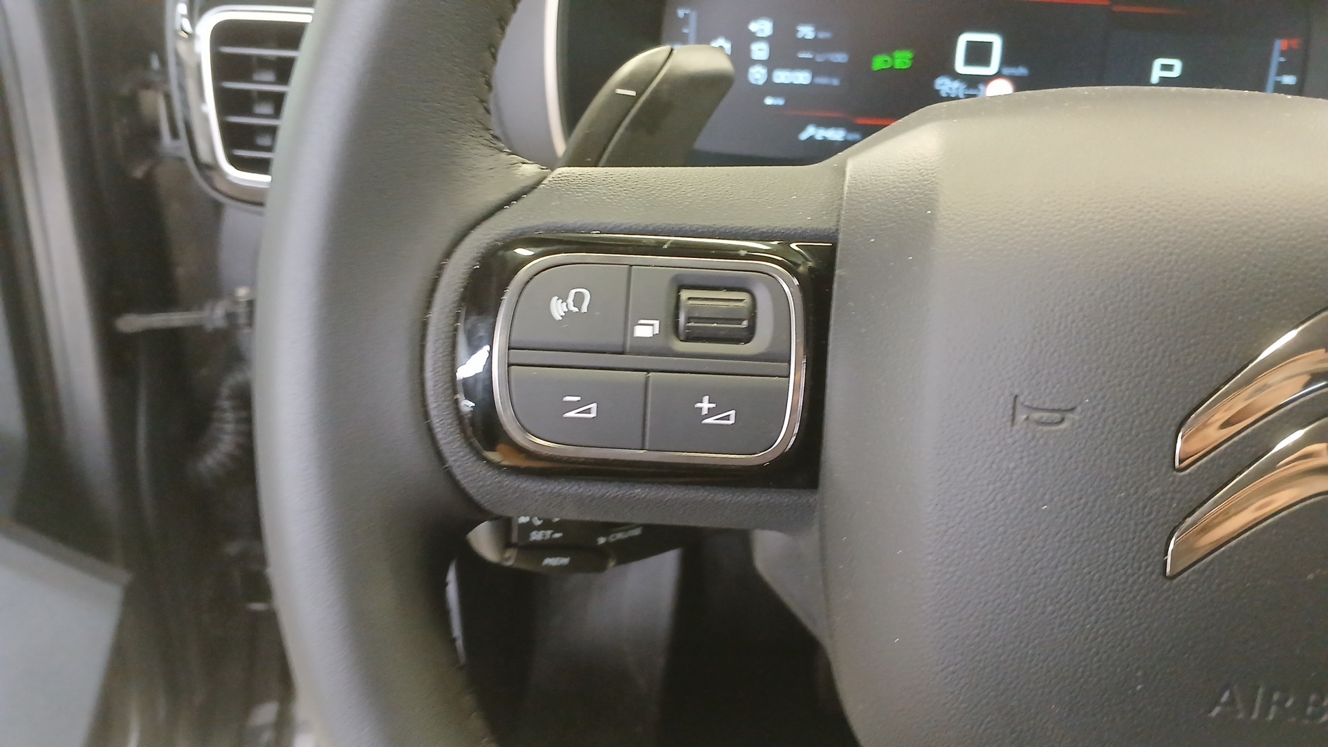 Photo 15 du véhicule CITROEN C5 AIRCROSS