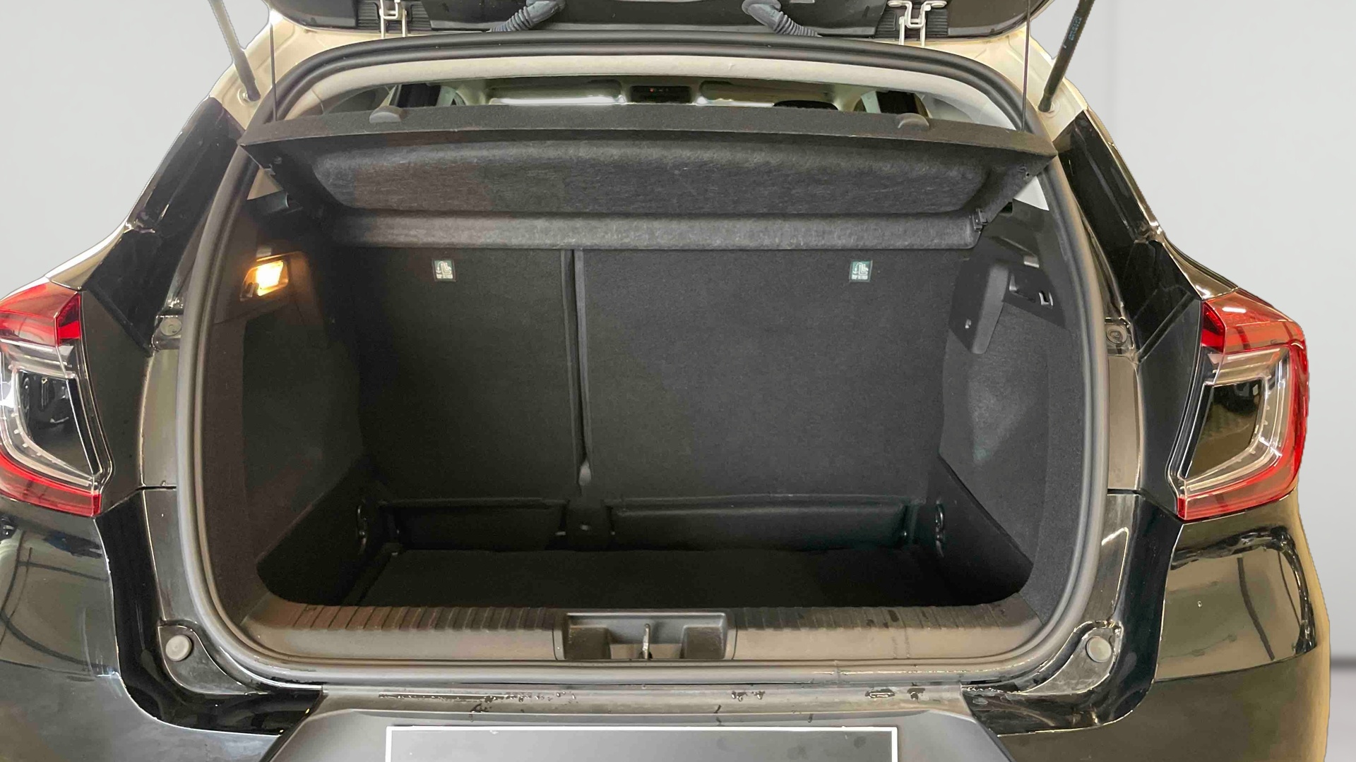 Photo 7 du véhicule RENAULT CAPTUR