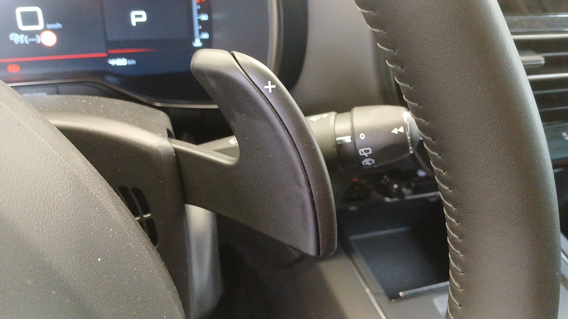 Photo 16 du véhicule CITROEN C5 AIRCROSS