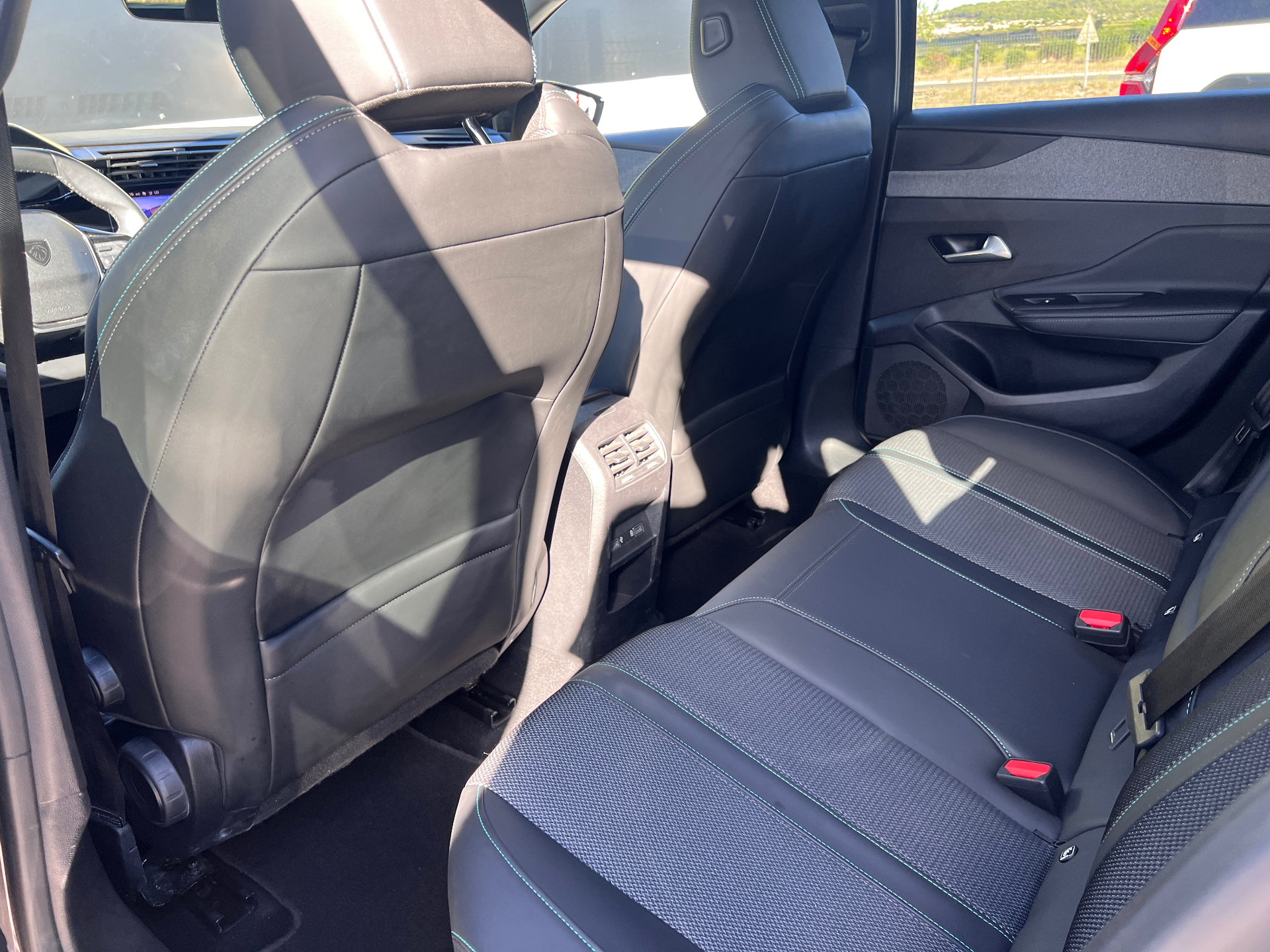 PEUGEOT 308 SW — photo 12