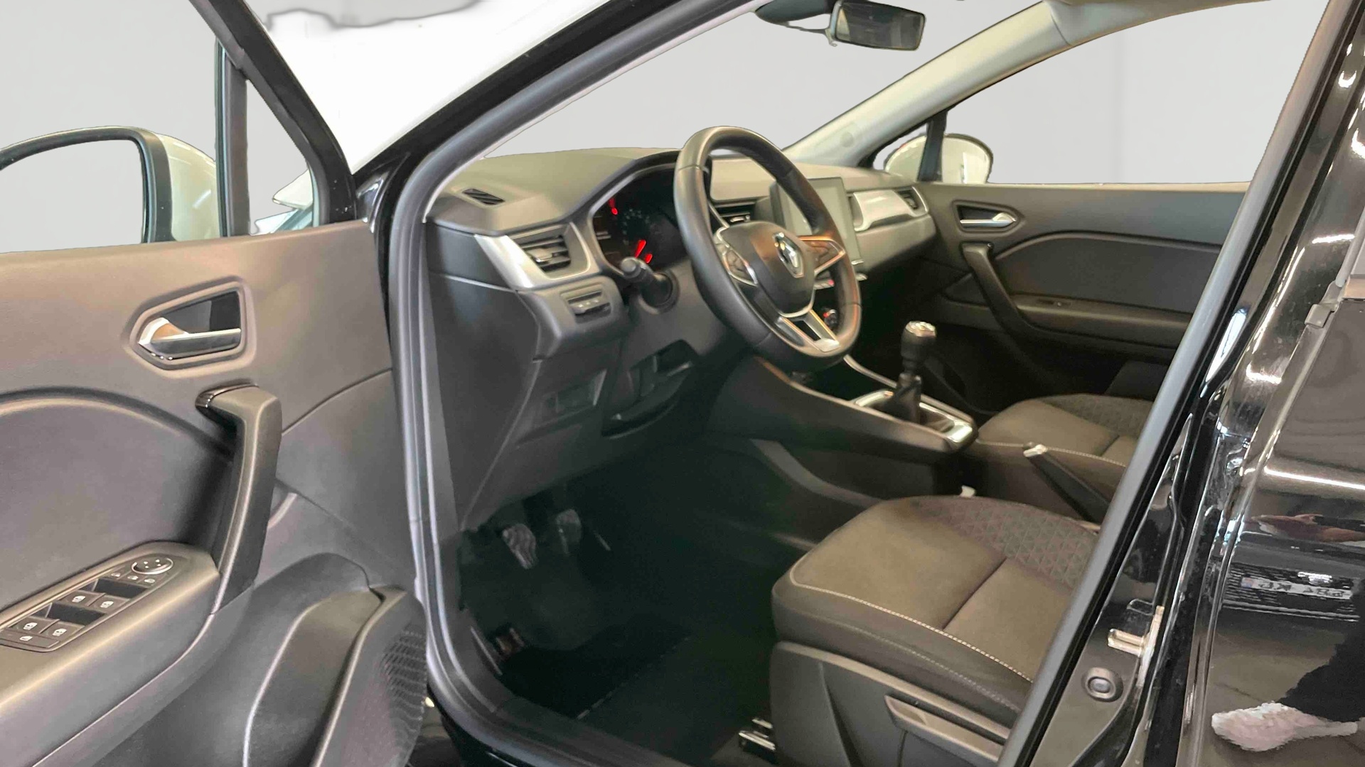 Photo 10 du véhicule RENAULT CAPTUR