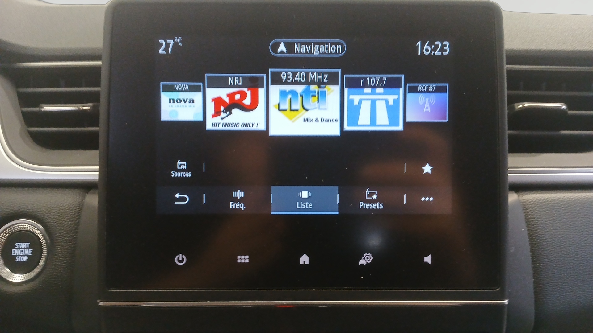 Photo 18 du véhicule RENAULT CAPTUR