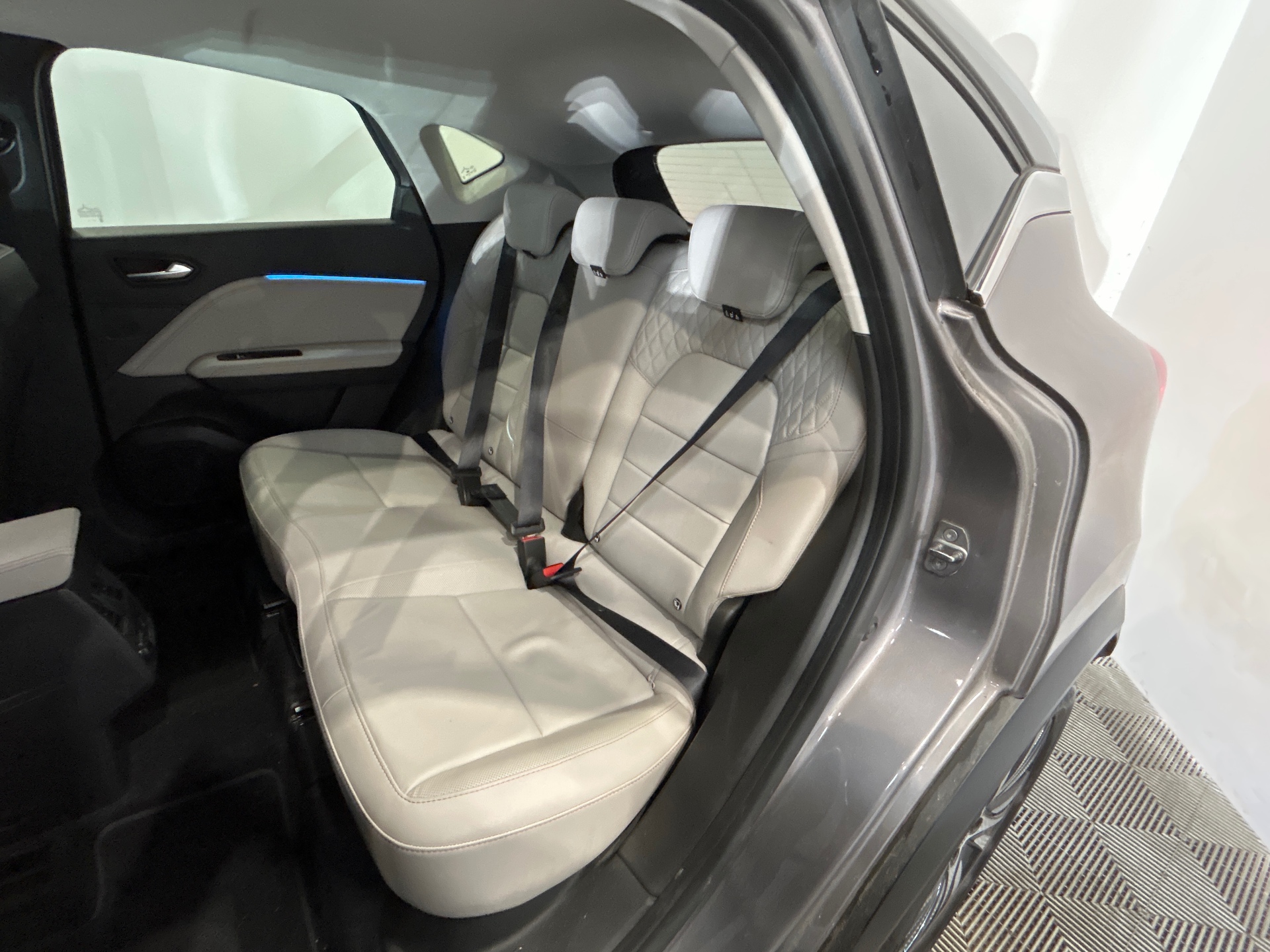 Photo 10 du véhicule RENAULT CAPTUR