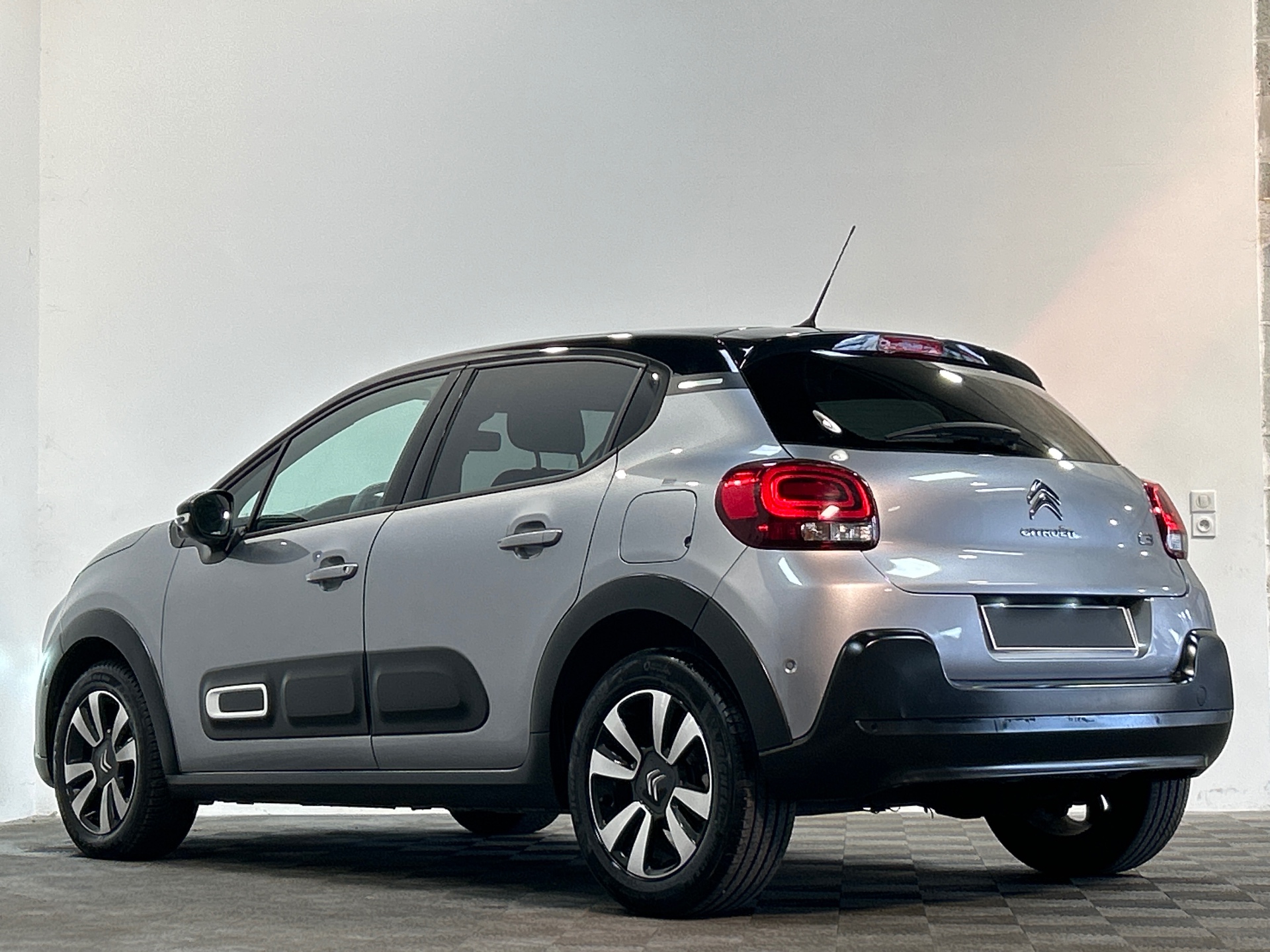 Photo 4 du véhicule CITROEN C3