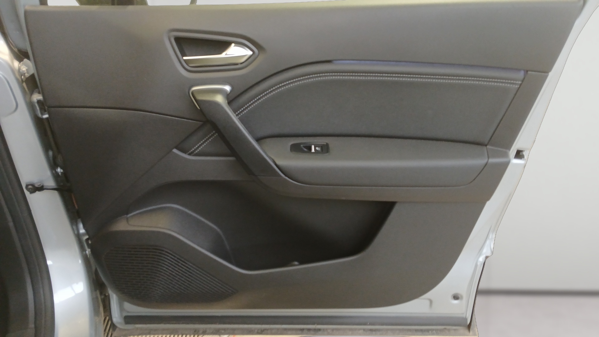 Photo 11 du véhicule RENAULT CAPTUR