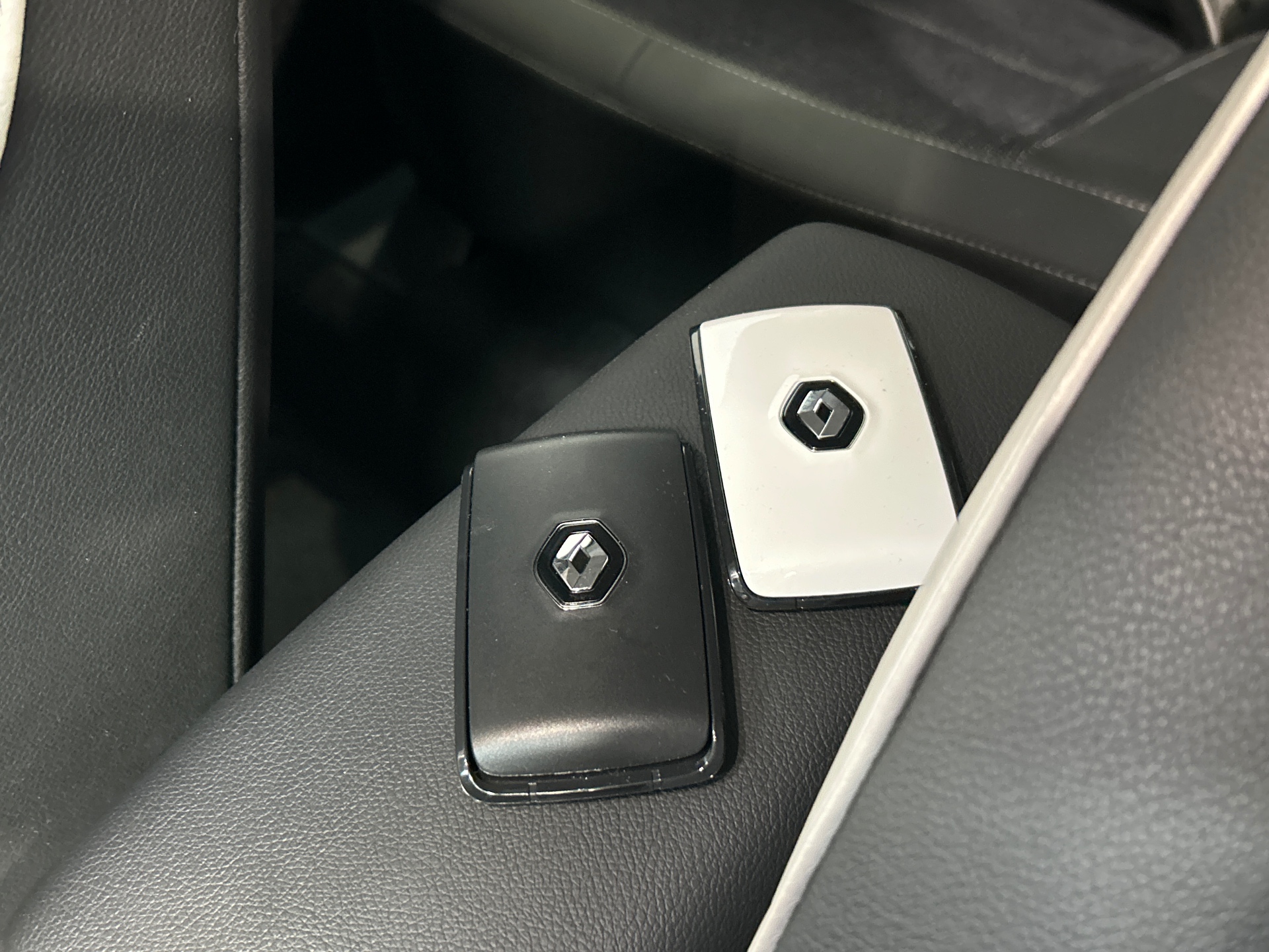 Photo 38 du véhicule RENAULT CAPTUR