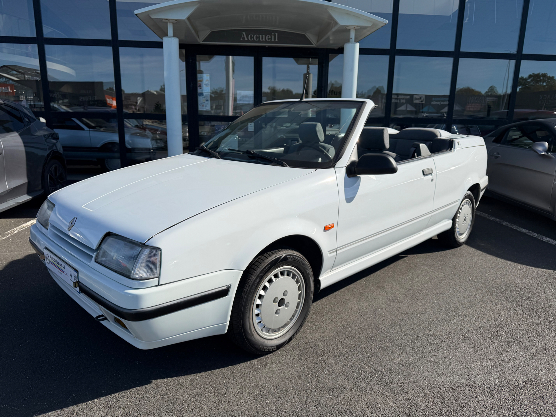 RENAULT 19 CABRIOLET