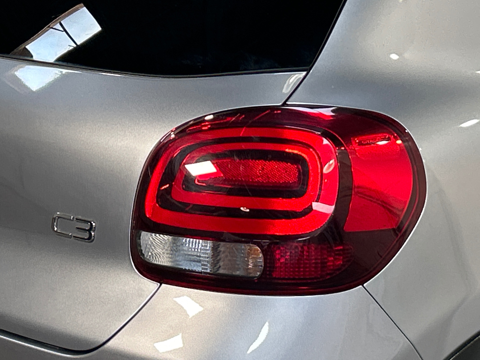 Photo 8 du véhicule CITROEN C3