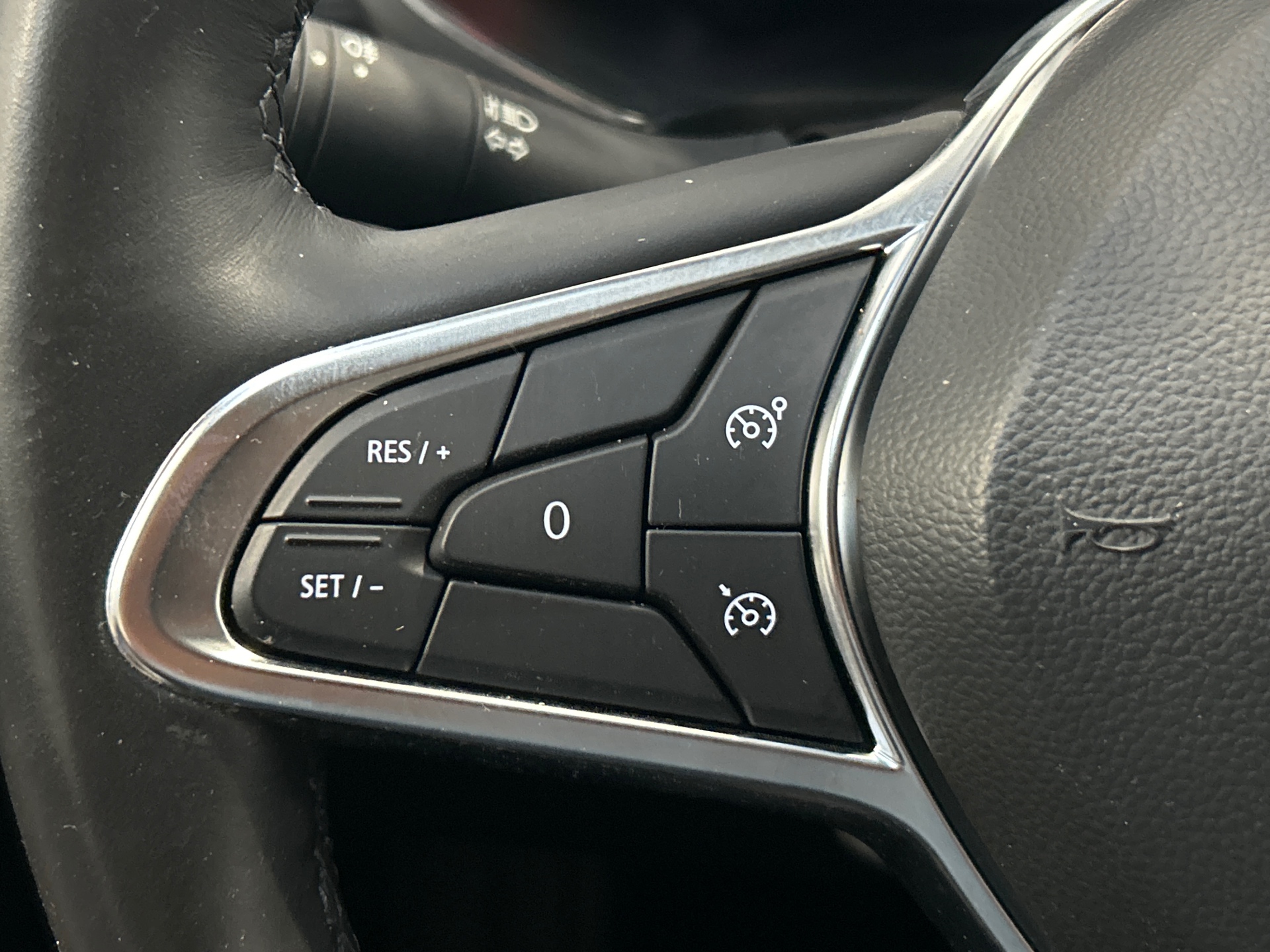 Photo 24 du véhicule RENAULT CAPTUR