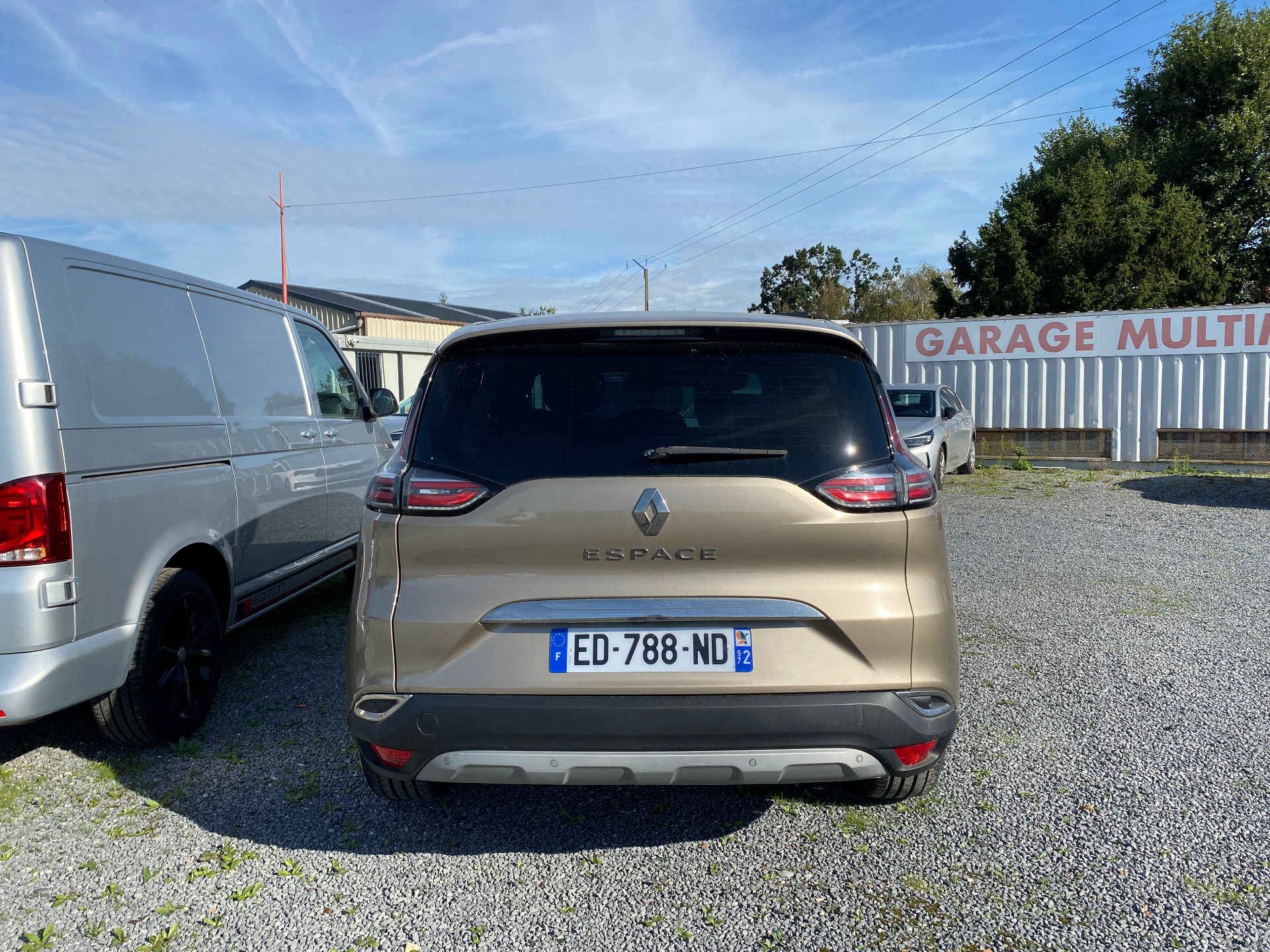 RENAULT