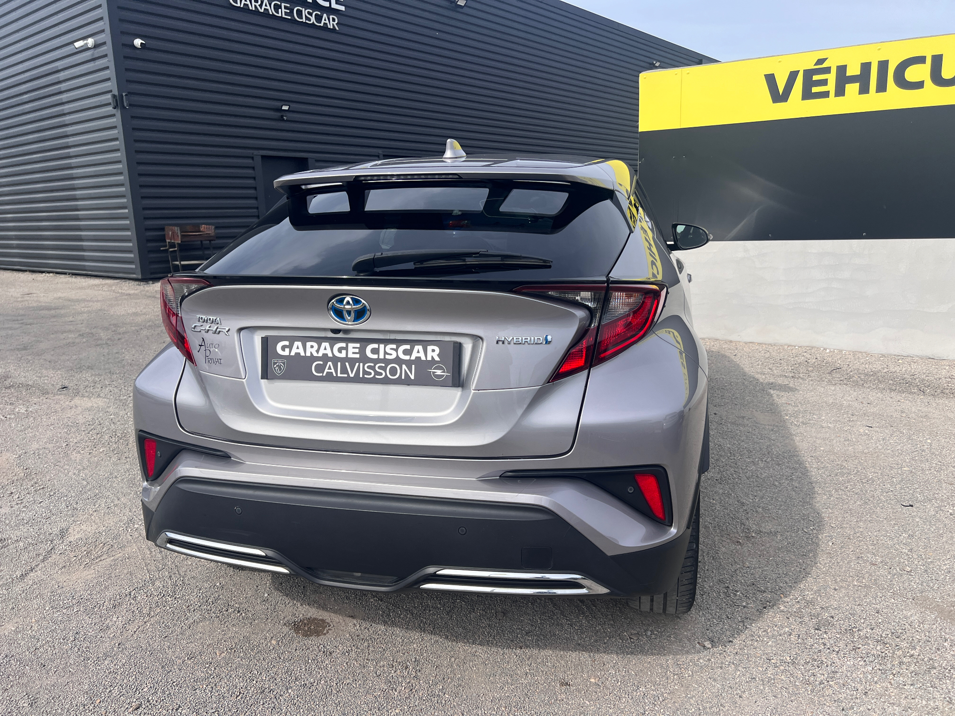 TOYOTA C-HR HYBRIDE MY20 2020 — photo 11