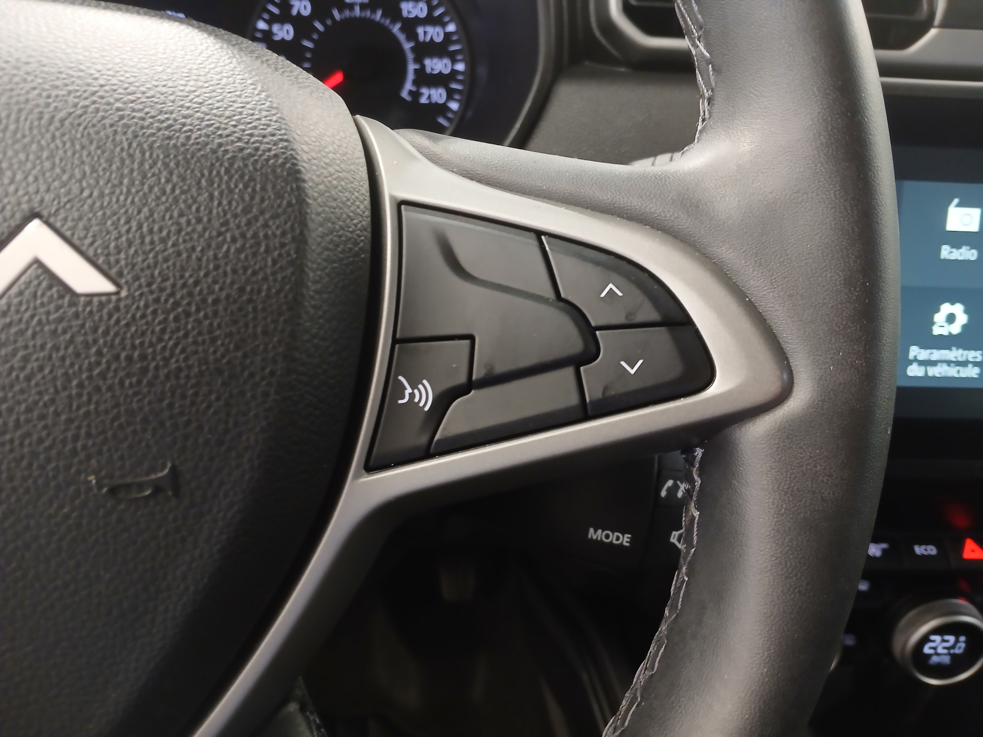 Photo 11 du véhicule DACIA DUSTER