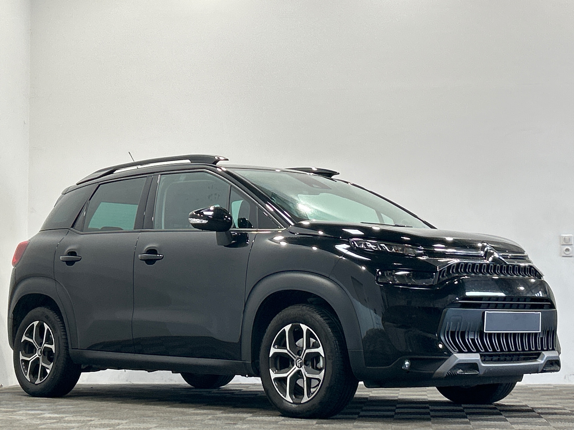 Photo 2 du véhicule CITROEN C3 AIRCROSS
