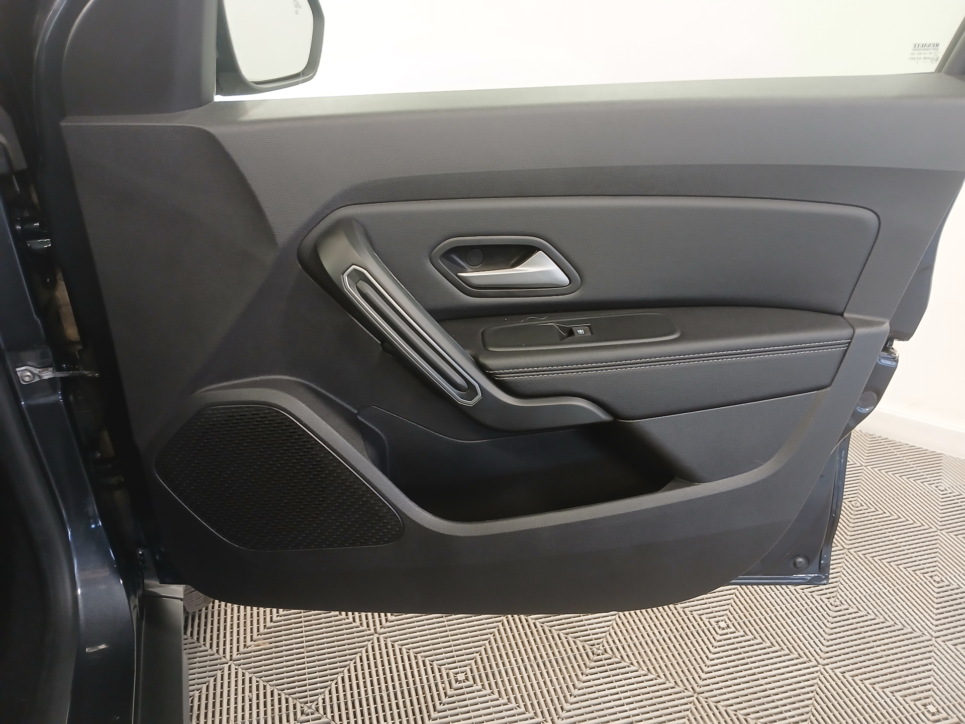 Photo 8 du véhicule DACIA DUSTER