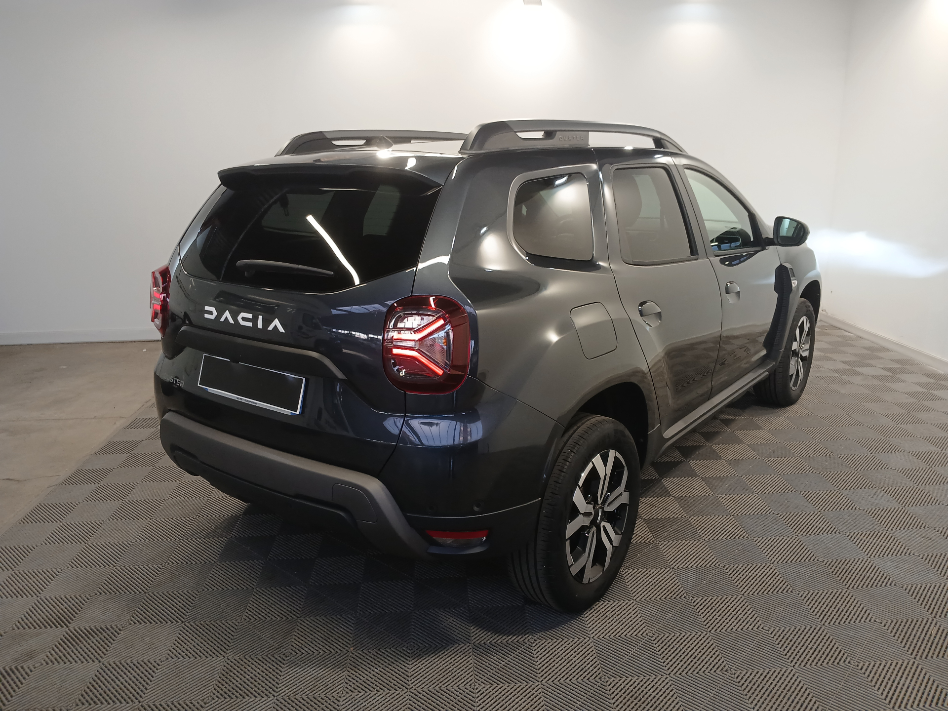 Photo 2 du véhicule DACIA DUSTER