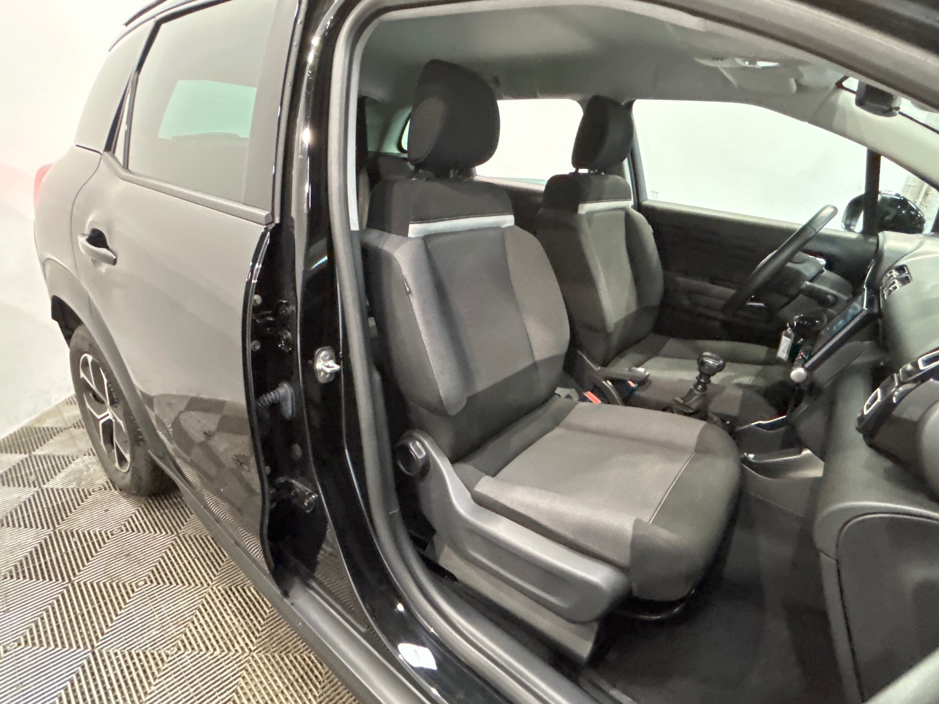 Photo 37 du véhicule CITROEN C3 AIRCROSS