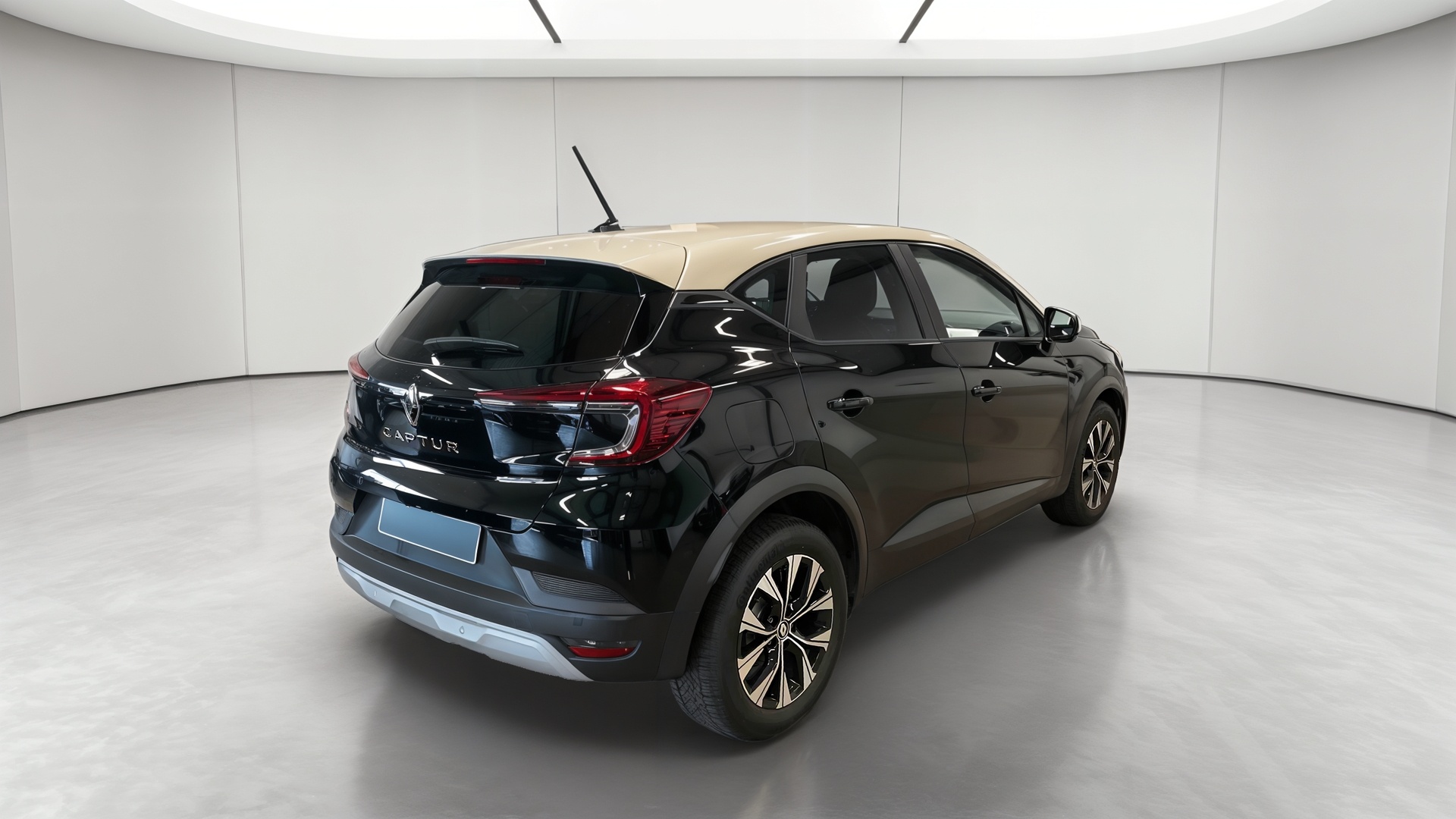Photo 6 du véhicule RENAULT CAPTUR