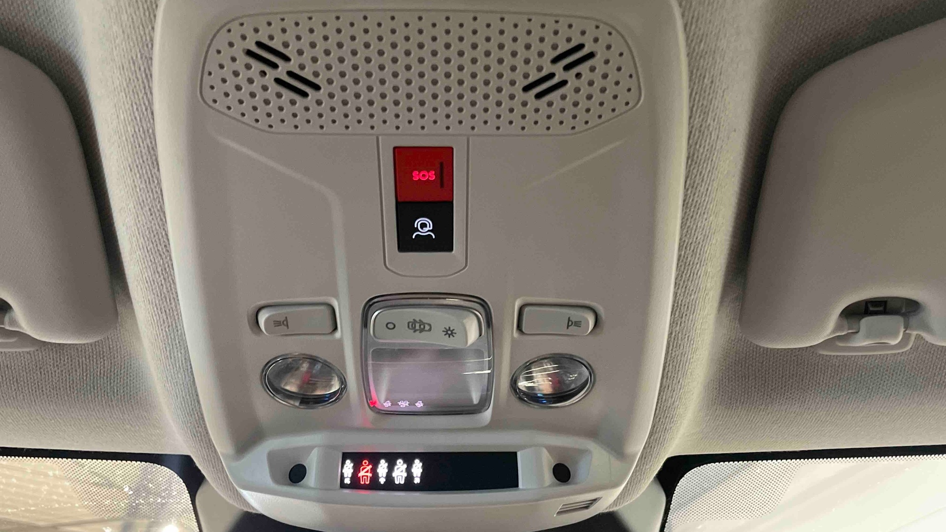 Photo 26 du véhicule CITROEN C4