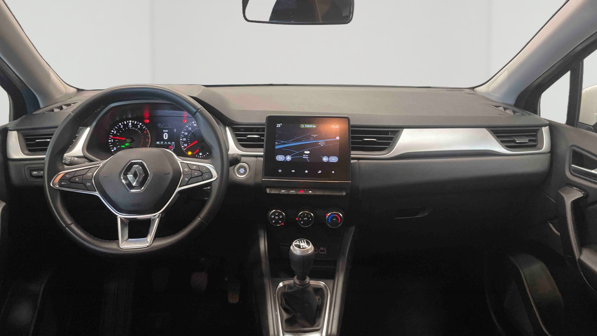 Photo 9 du véhicule RENAULT CAPTUR