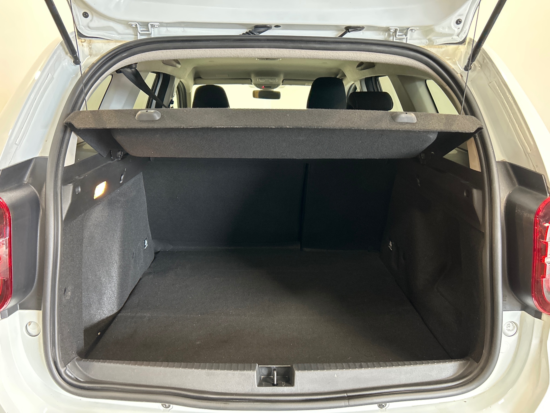 Photo 36 du véhicule DACIA DUSTER