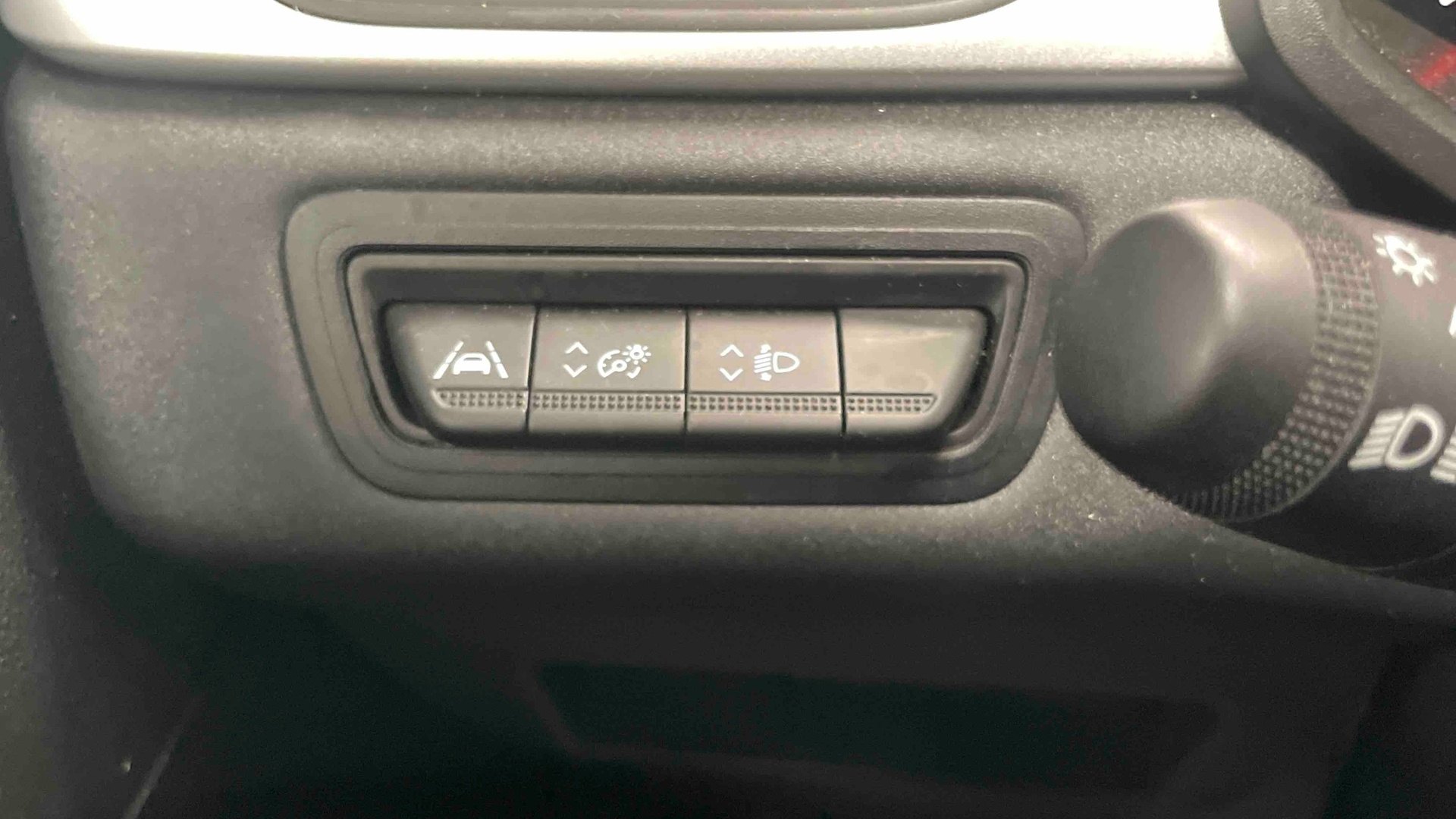 Photo 22 du véhicule RENAULT CAPTUR