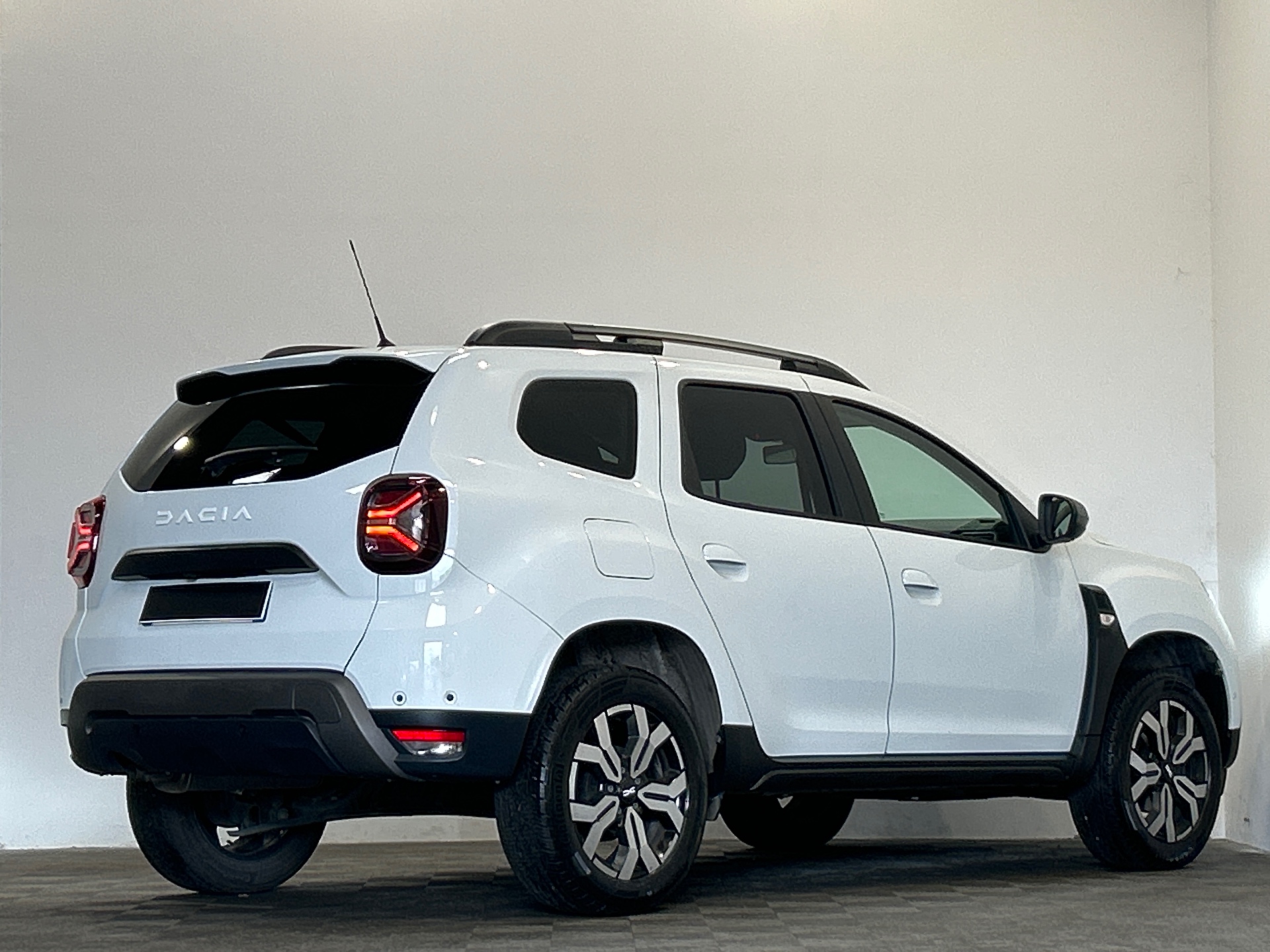 Photo 3 du véhicule DACIA DUSTER