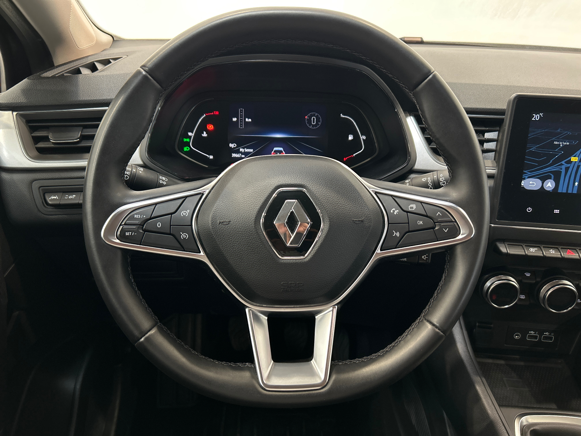 Photo 11 du véhicule RENAULT CAPTUR