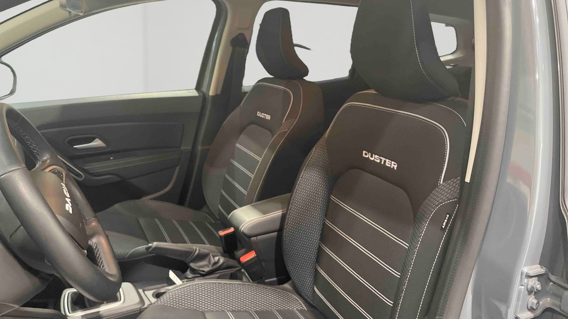 Photo 10 du véhicule DACIA DUSTER