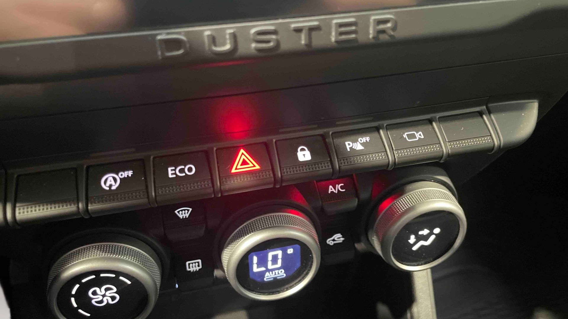 Photo 17 du véhicule DACIA DUSTER