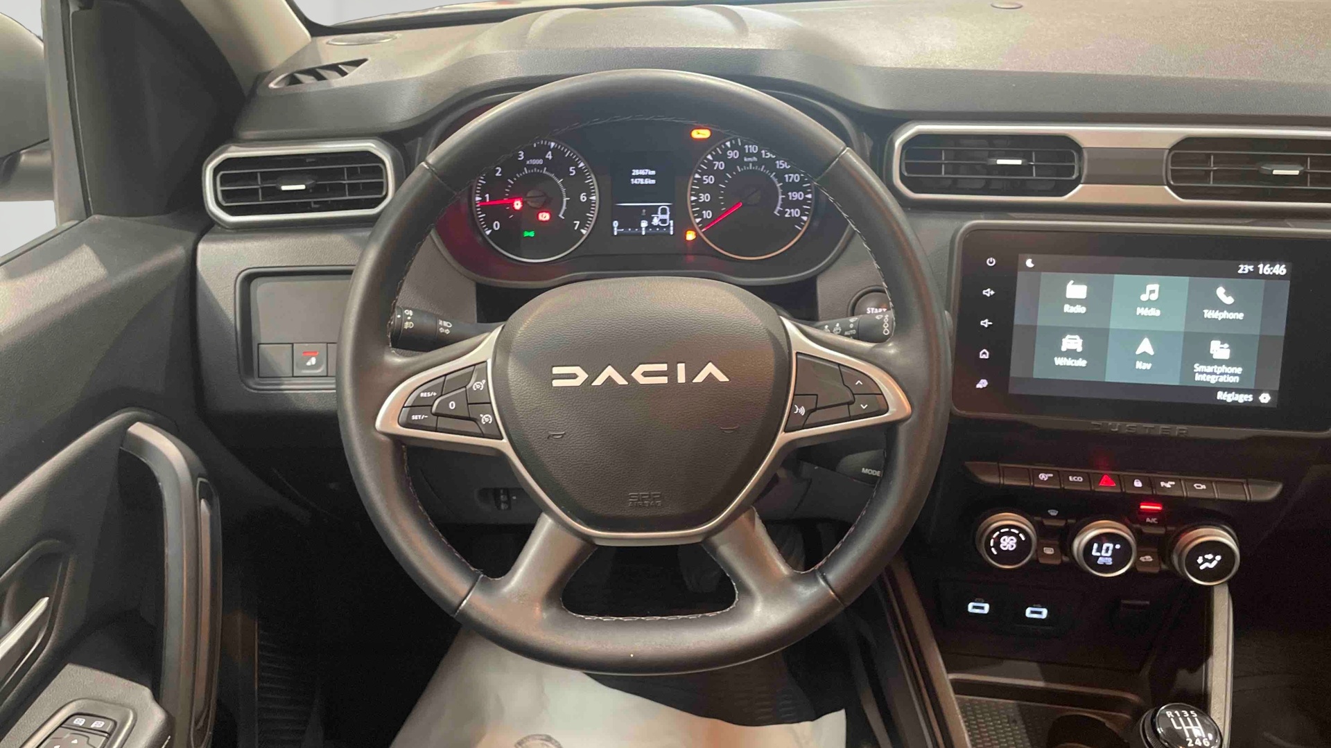 Photo 8 du véhicule DACIA DUSTER