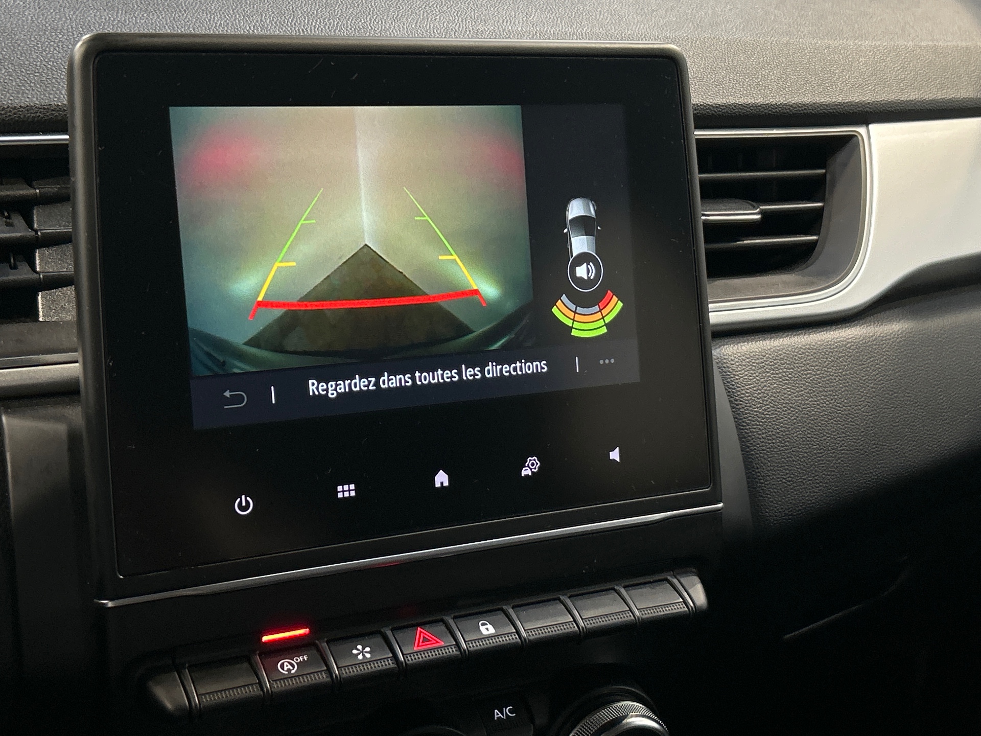 Photo 12 du véhicule RENAULT CAPTUR