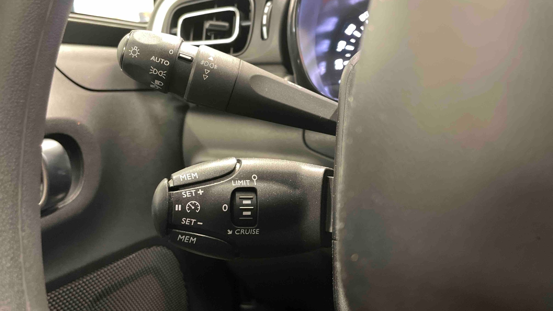 Photo 21 du véhicule CITROEN C3