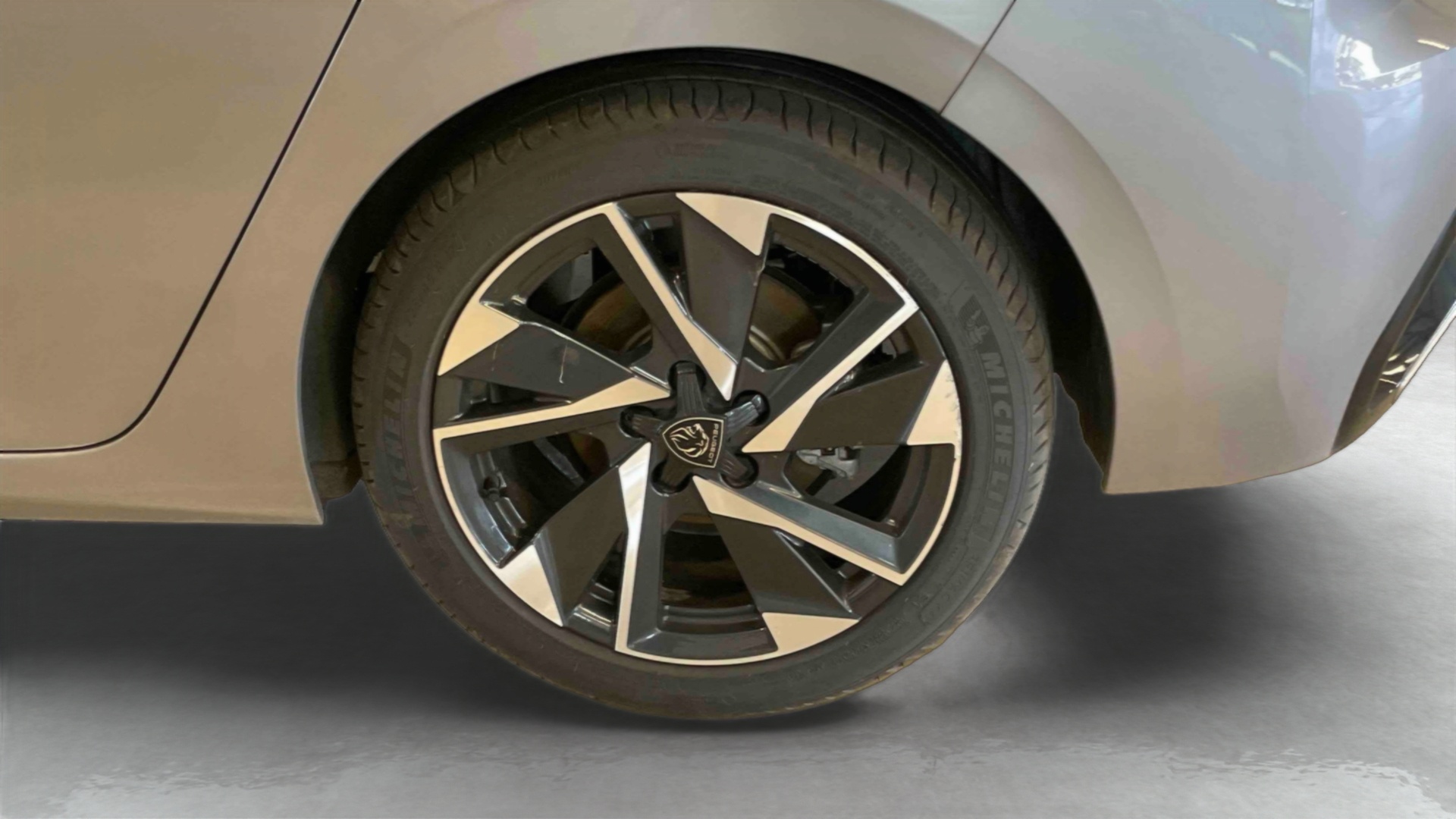 Photo 17 du véhicule PEUGEOT 308