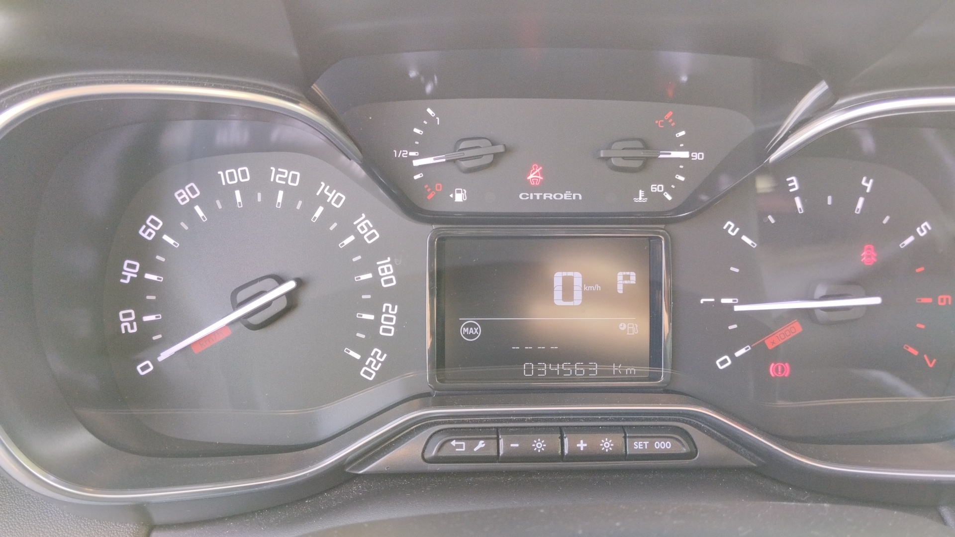 Photo 38 du véhicule CITROEN C3 AIRCROSS