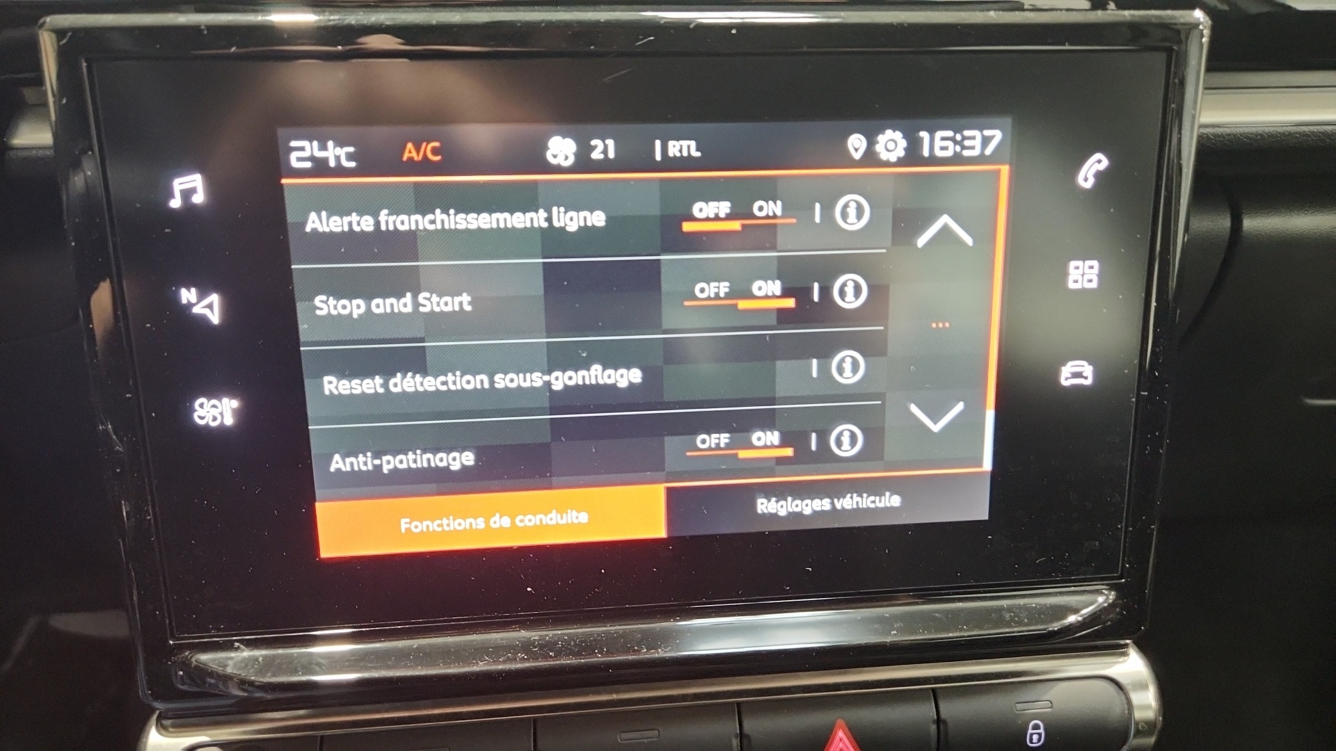 Photo 15 du véhicule CITROEN C3