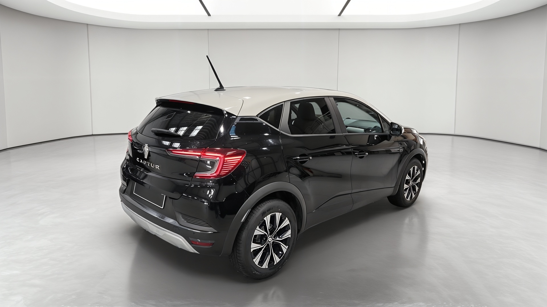 Photo 6 du véhicule RENAULT CAPTUR