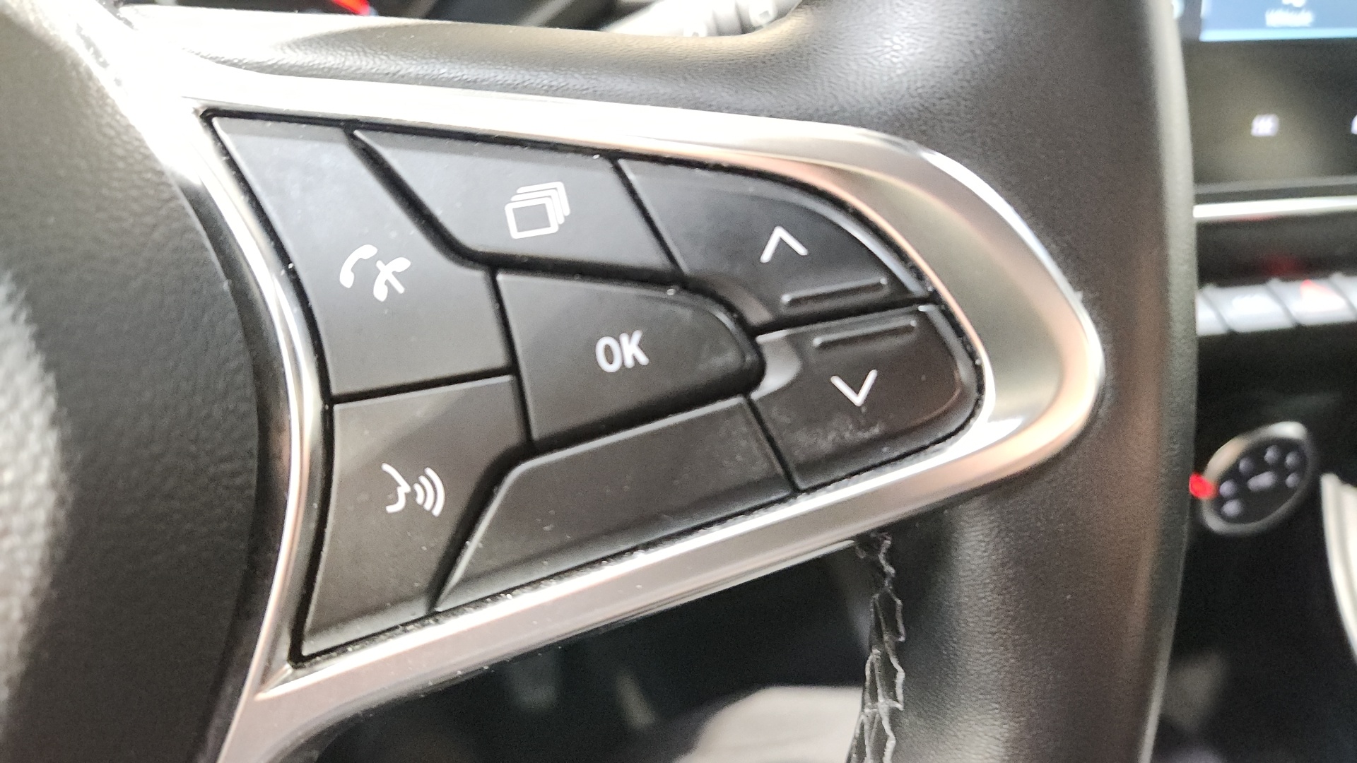 Photo 22 du véhicule RENAULT CAPTUR