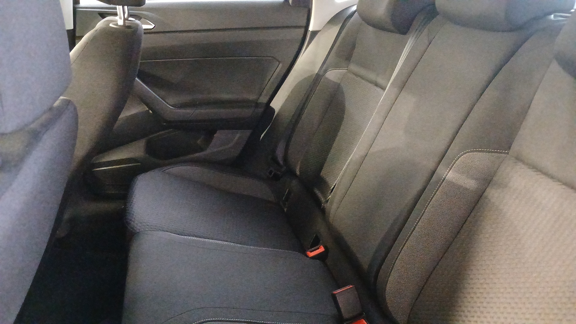Photo 26 du véhicule VOLKSWAGEN POLO