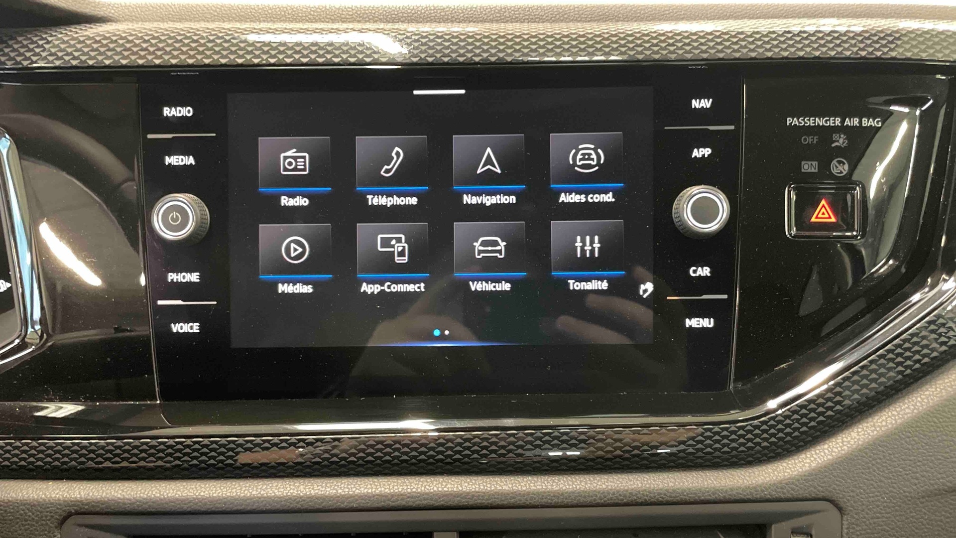 Photo 24 du véhicule VOLKSWAGEN POLO