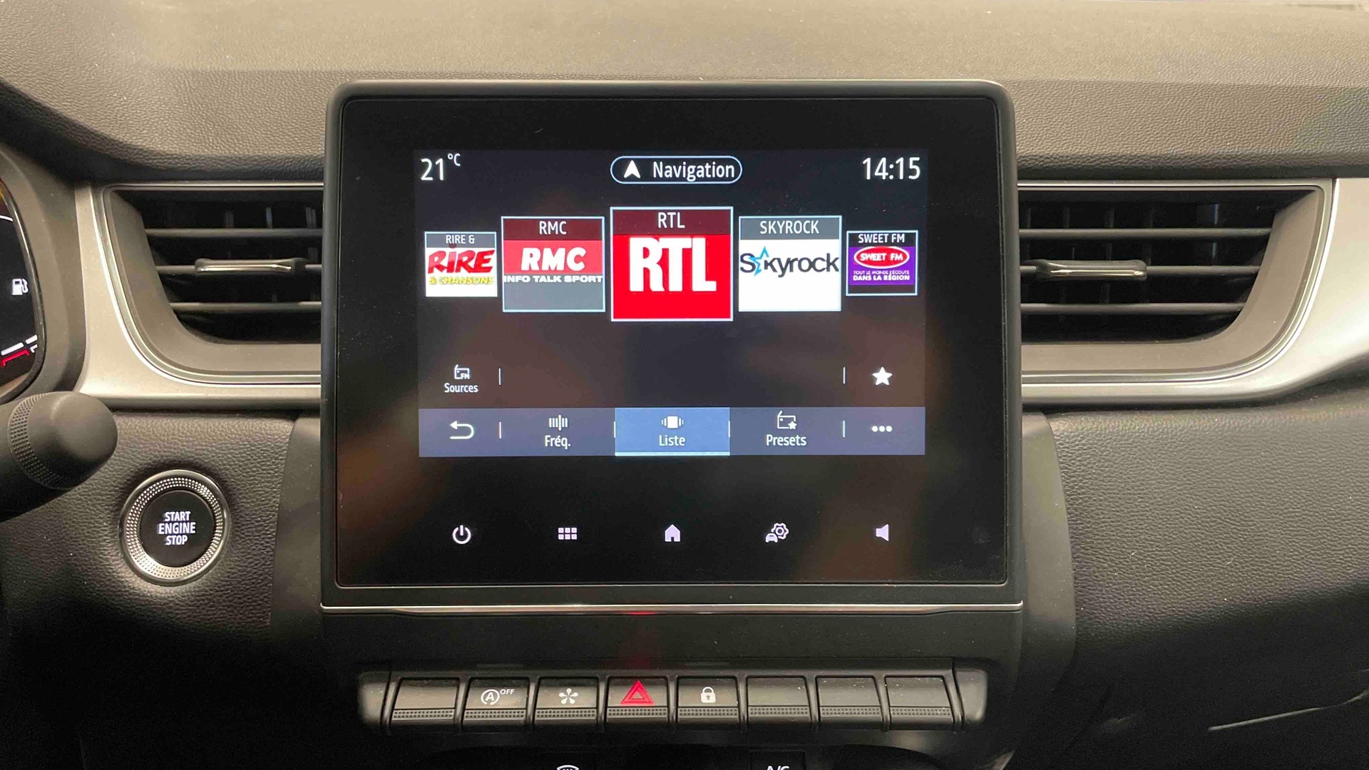 Photo 20 du véhicule RENAULT CAPTUR