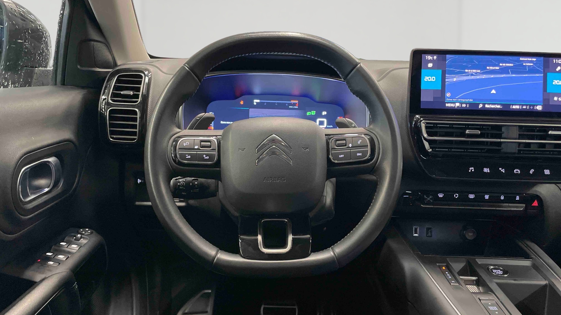 Photo 8 du véhicule CITROEN C5 AIRCROSS
