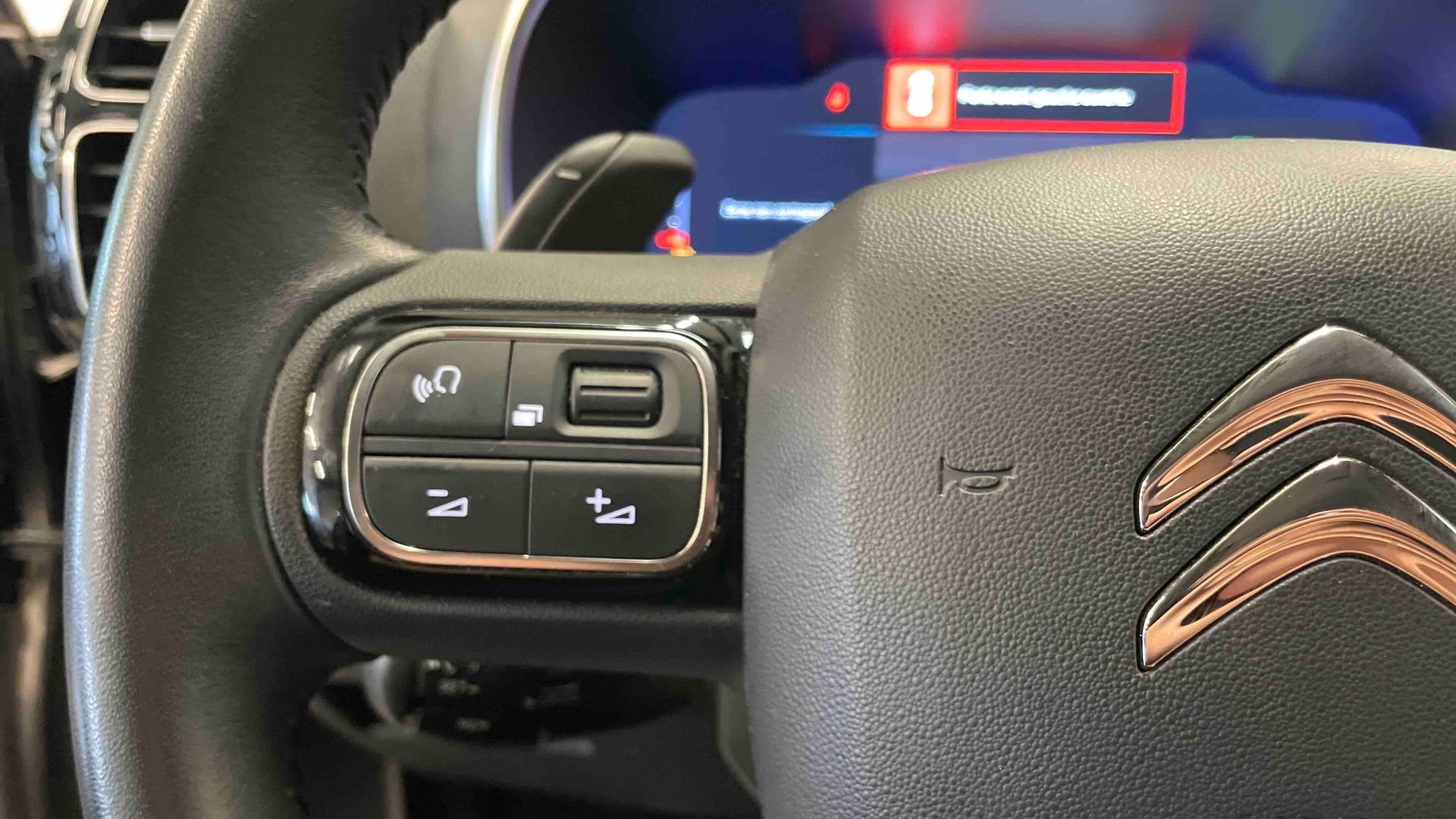 Photo 22 du véhicule CITROEN C5 AIRCROSS