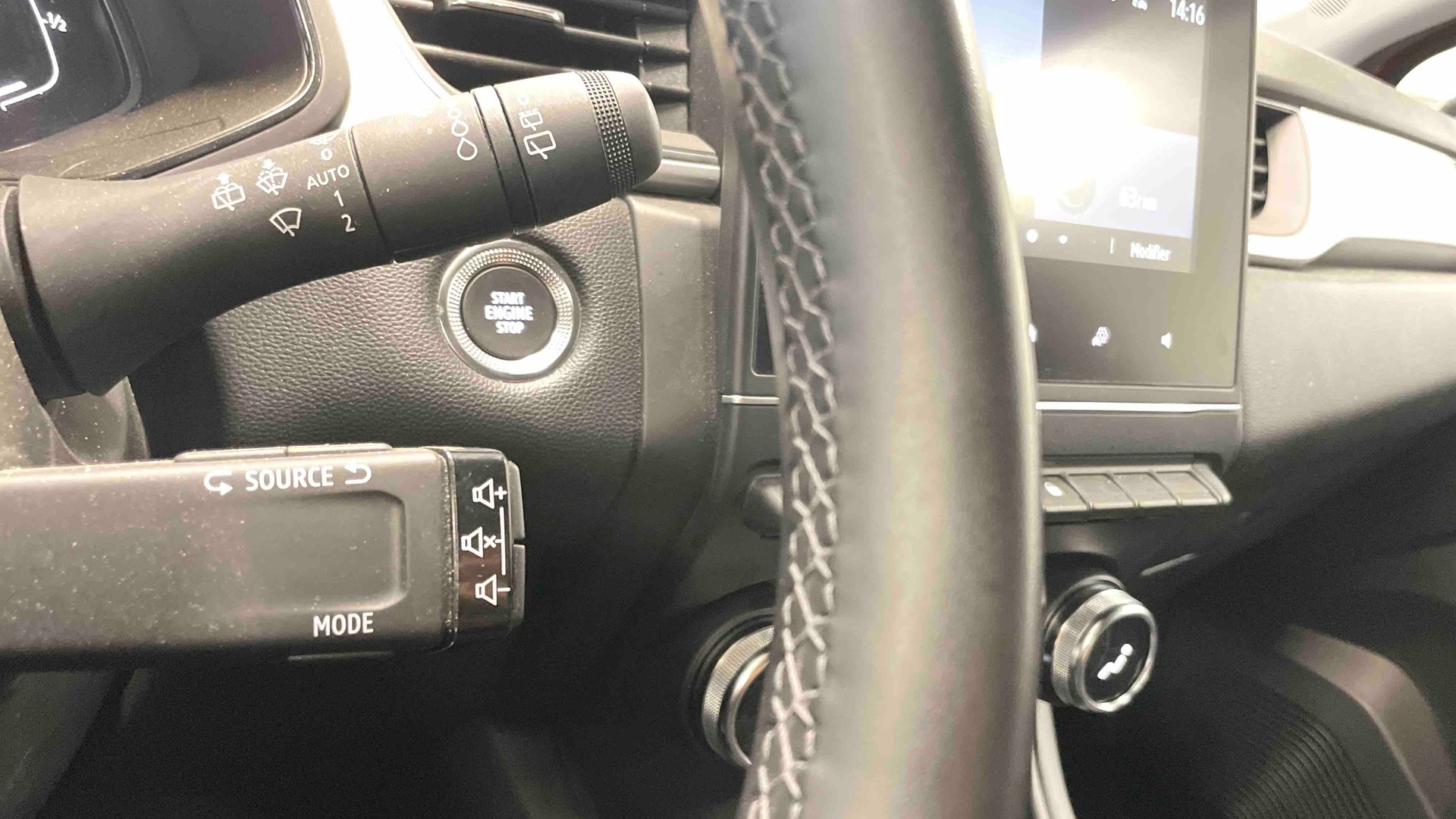 Photo 29 du véhicule RENAULT CAPTUR