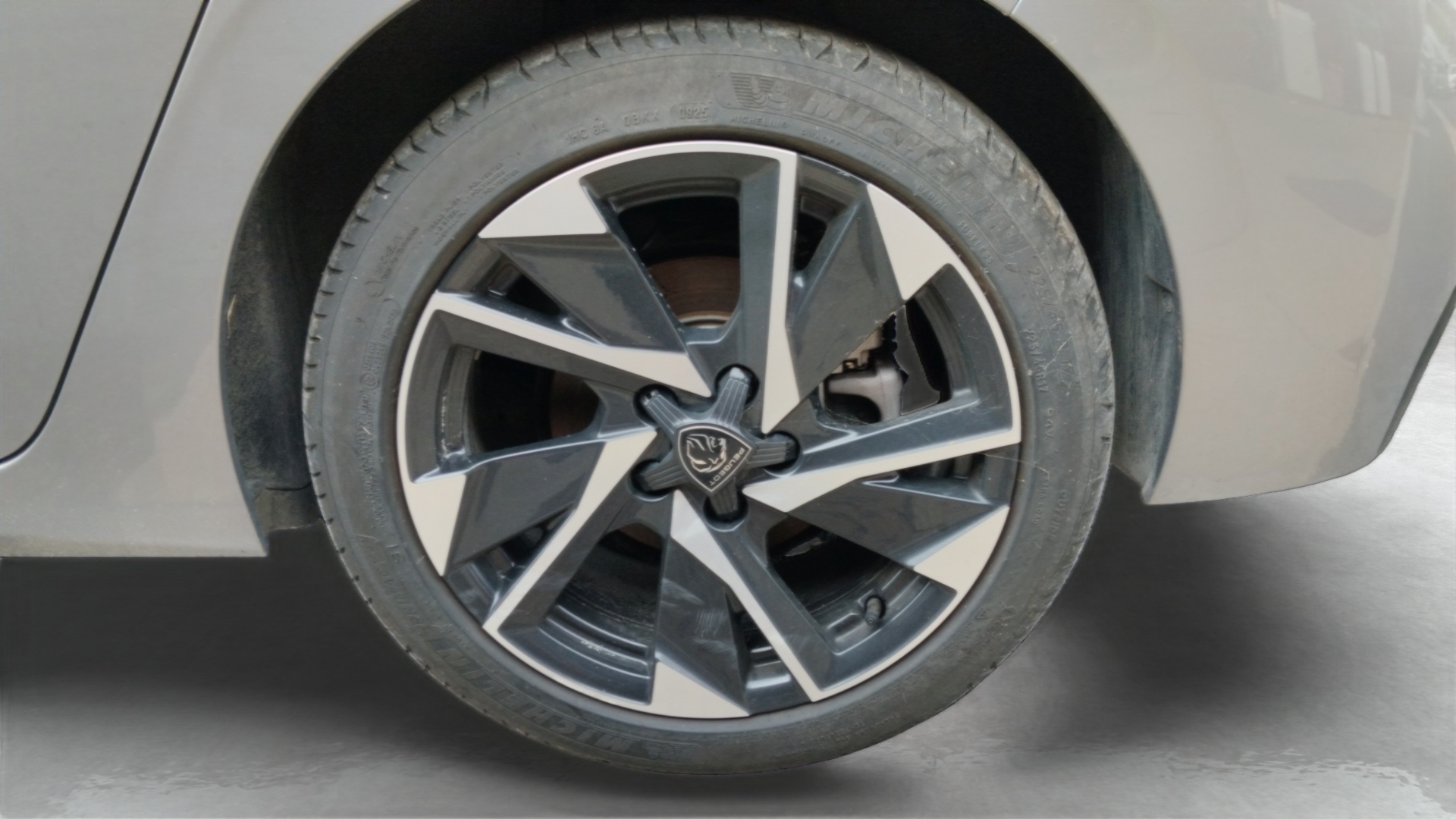Photo 21 du véhicule PEUGEOT 308