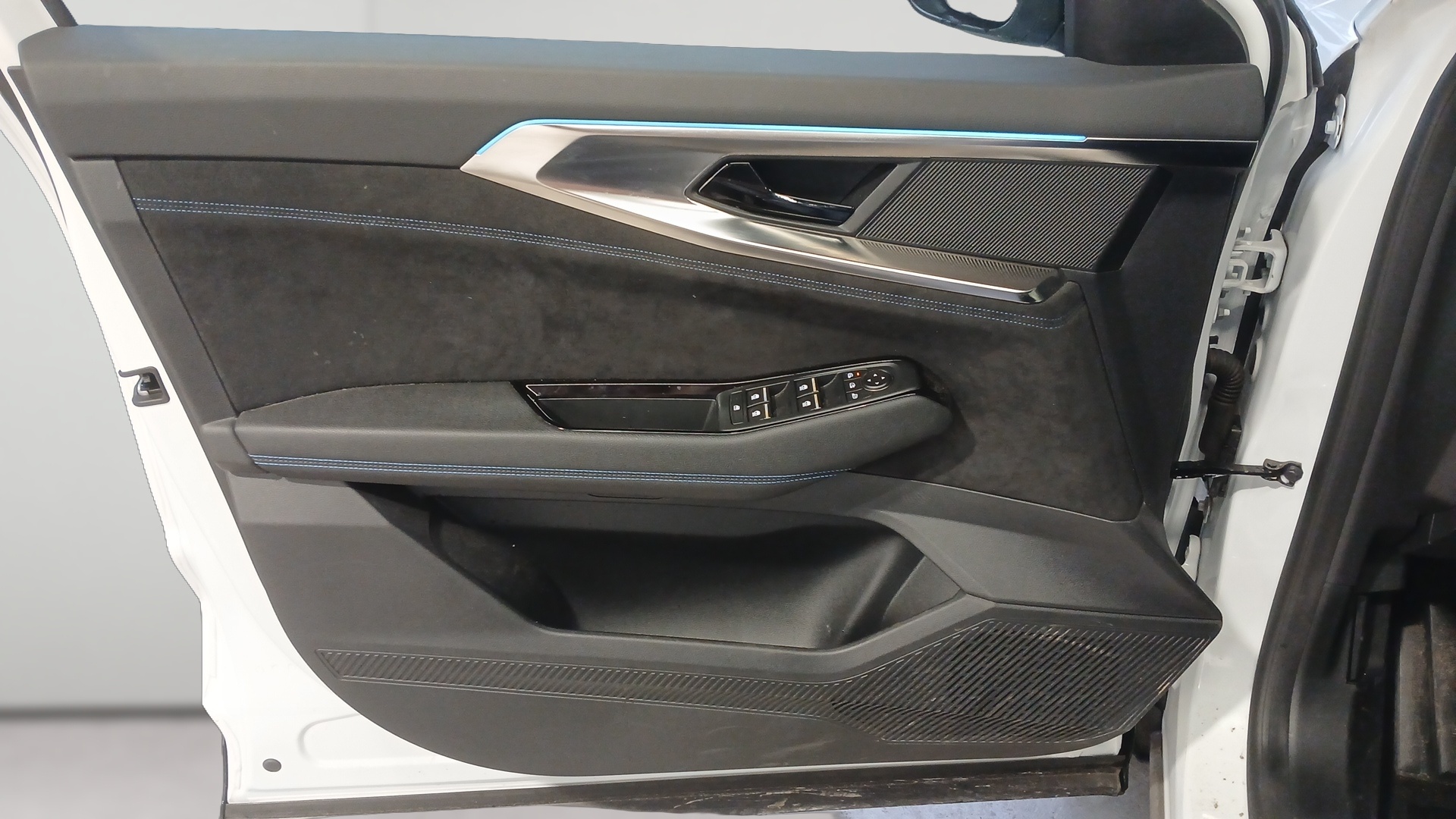 Photo 8 du véhicule RENAULT ESPACE VI