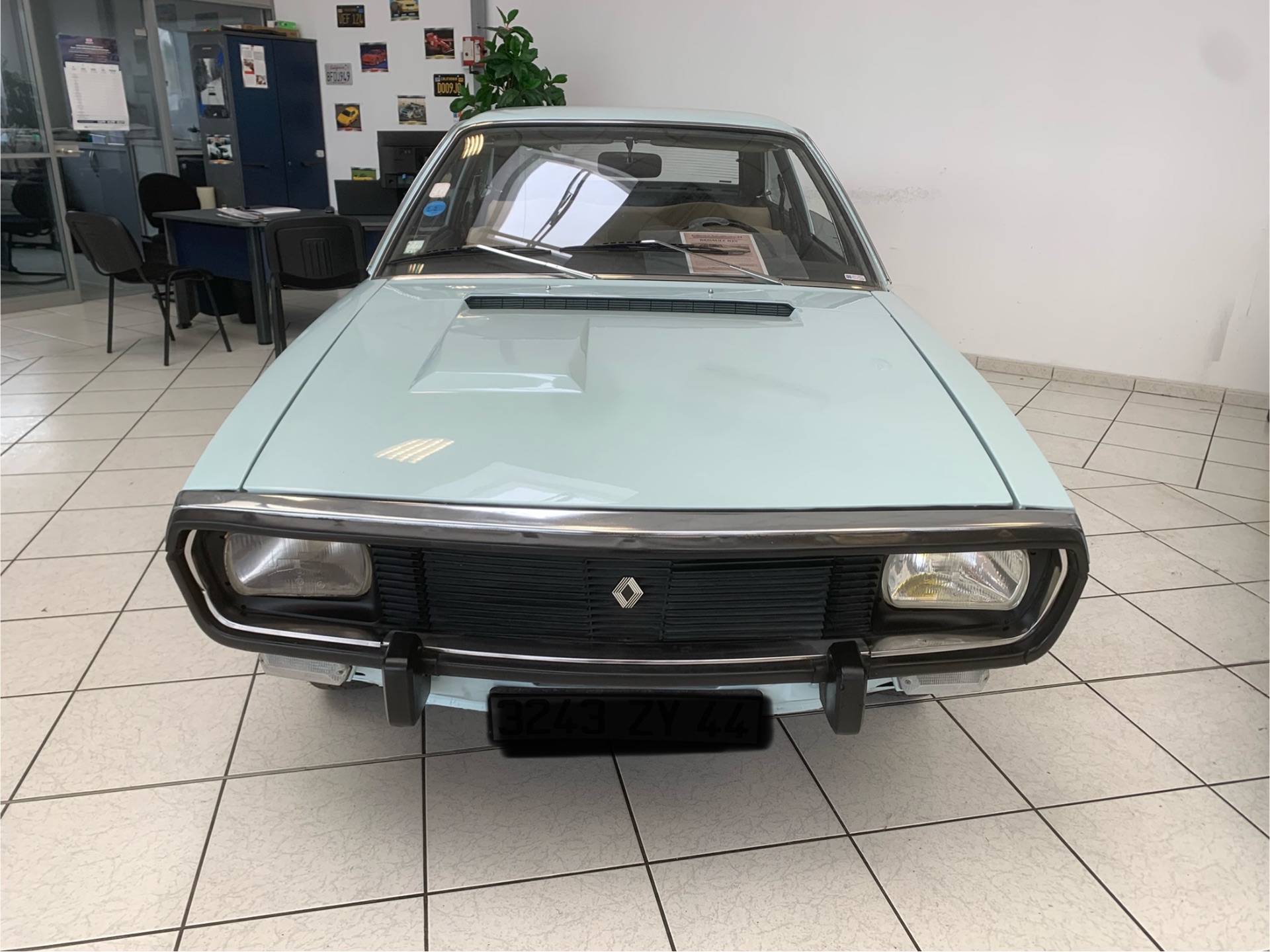 RENAULT R15