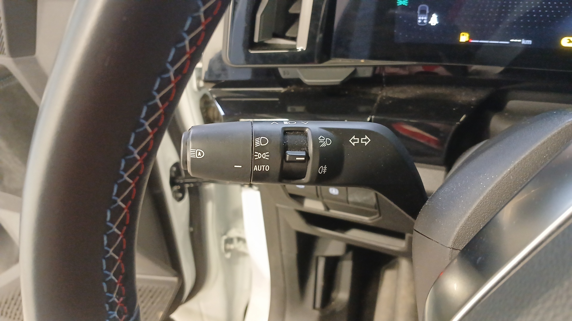 Photo 16 du véhicule RENAULT ESPACE VI